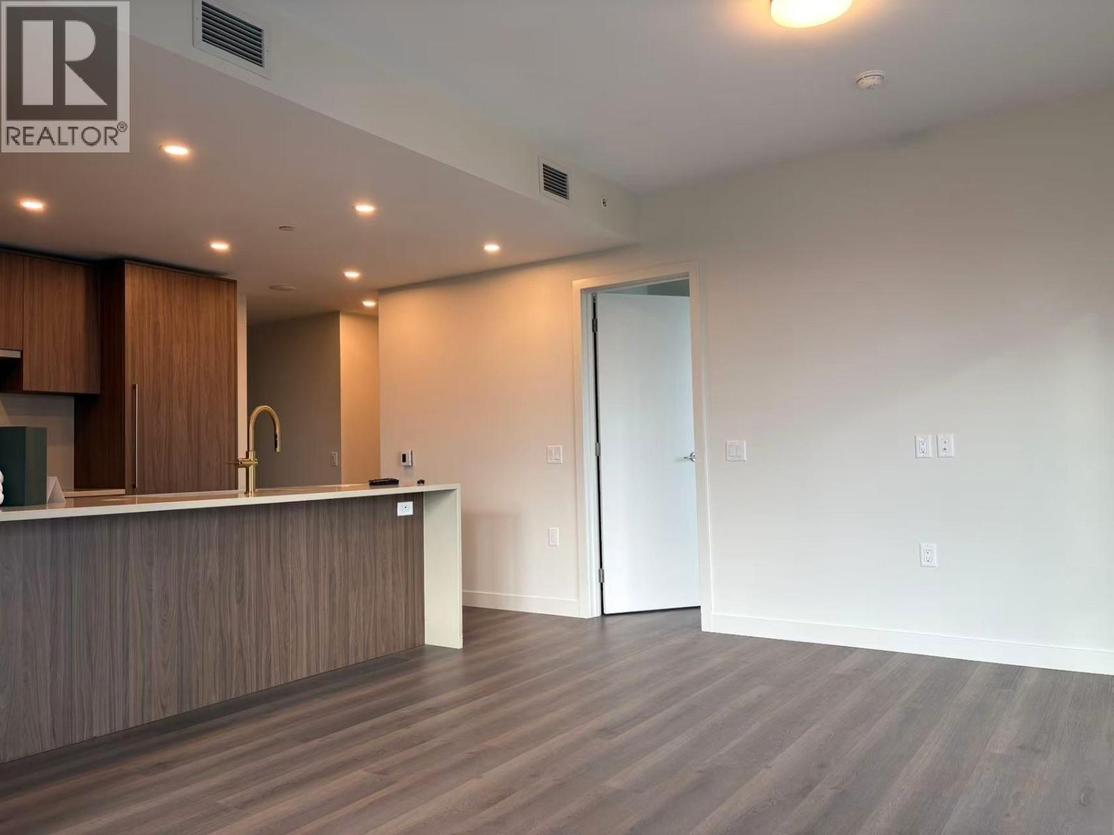 3604 5987 Wilson Avenue Property Photo 10