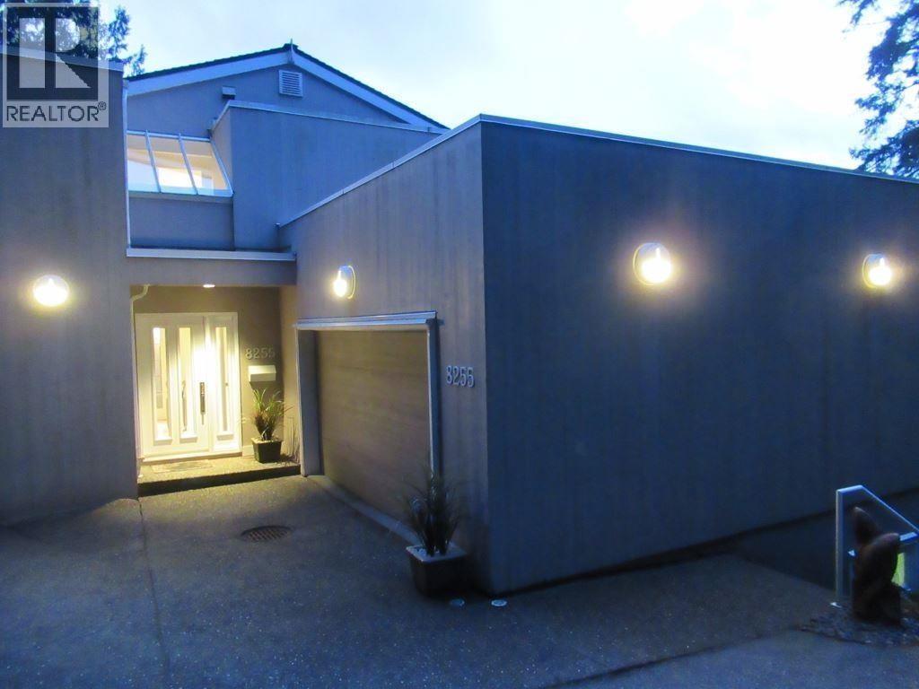 8255 Pasco Road Property Photo 8