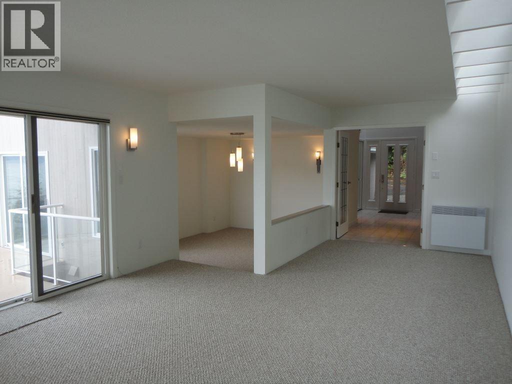 8255 Pasco Road Property Photo 15
