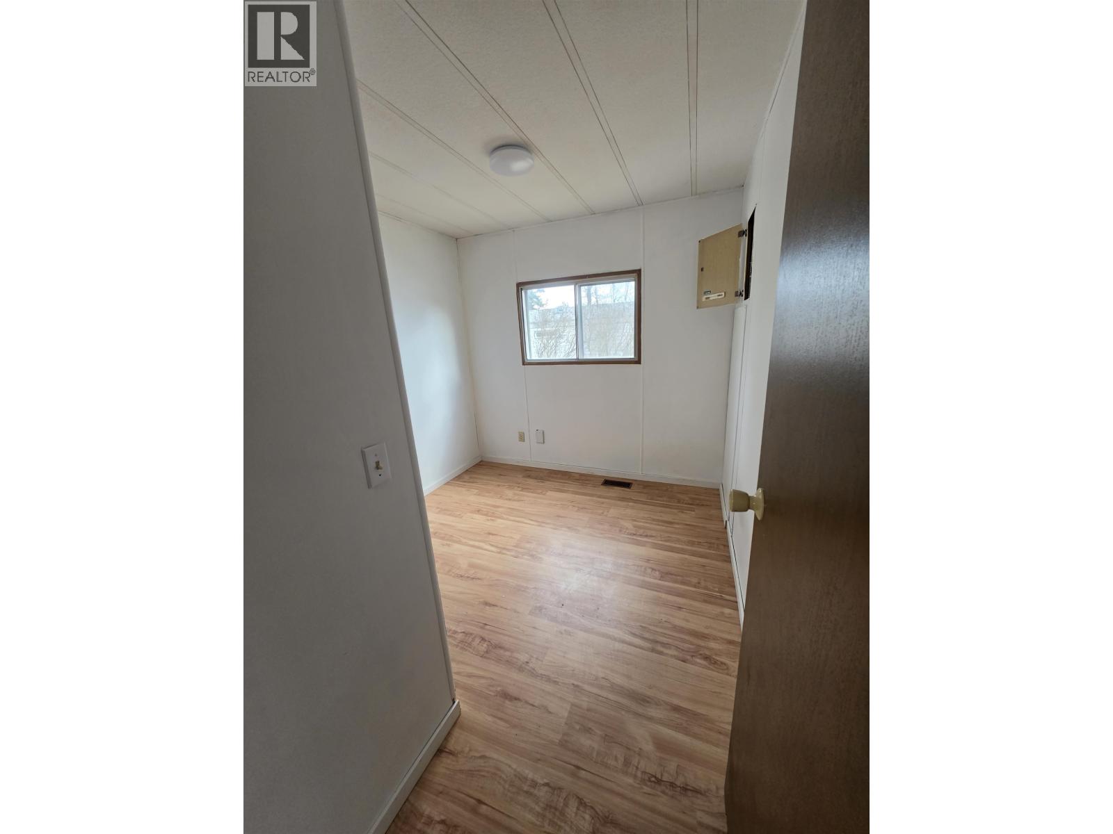 21 654 North Fraser Drive Property Photo 11