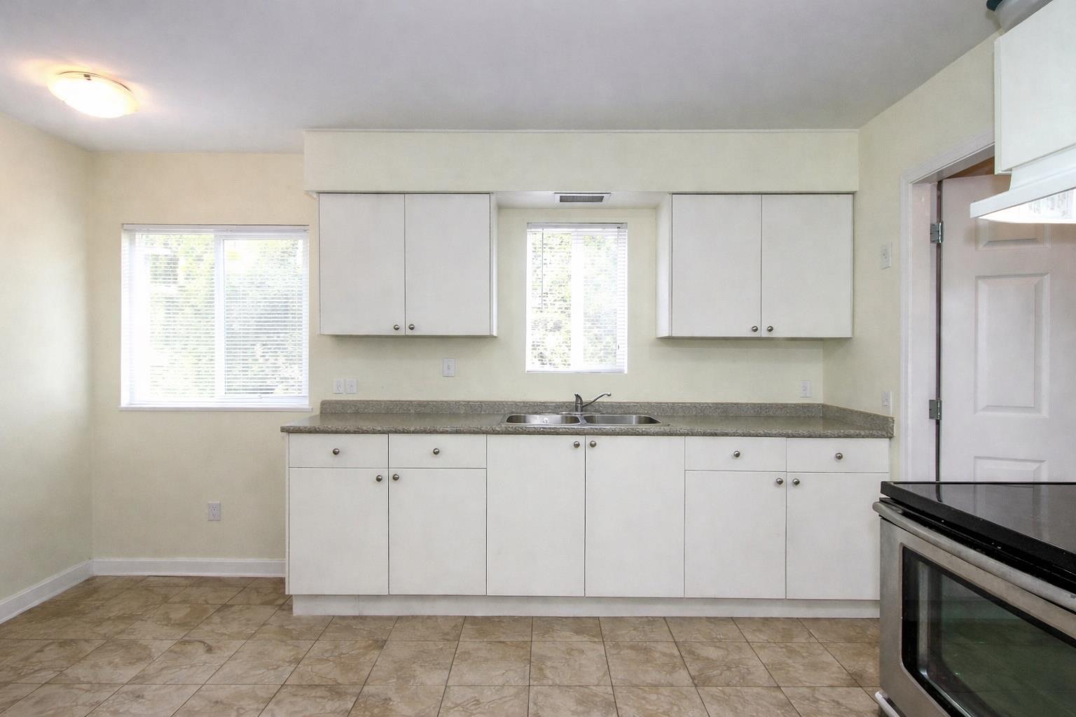 13475 Hilton Road Property Photo 6