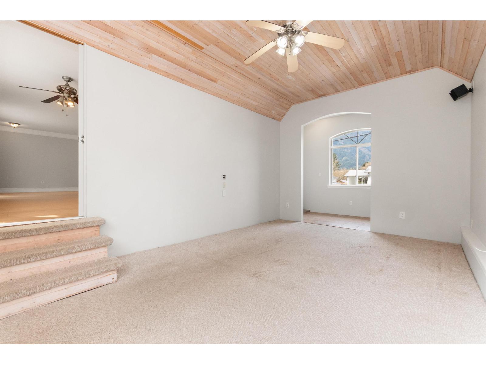 574 Park Street Property Photo 19