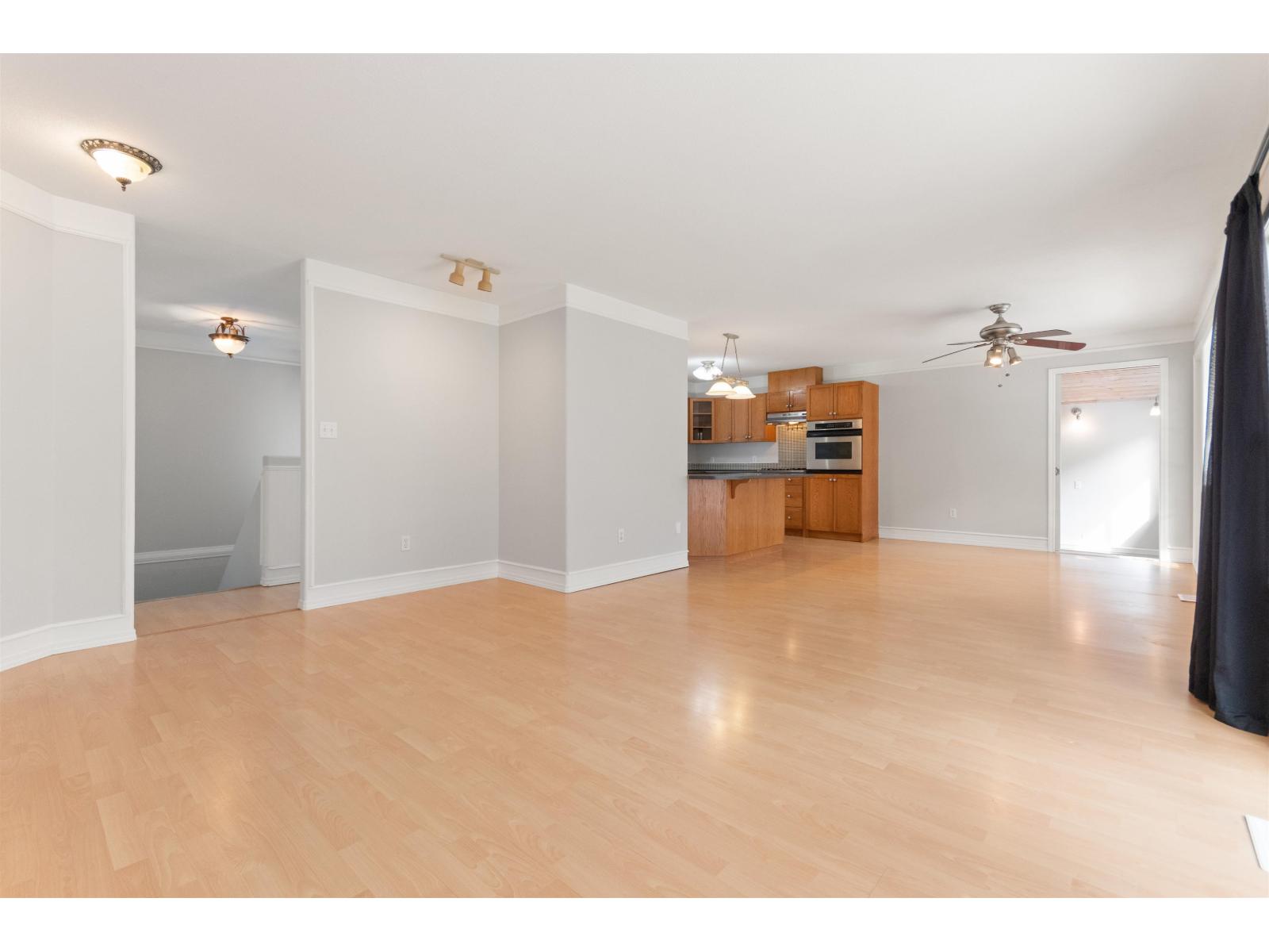 574 Park Street Property Photo 22