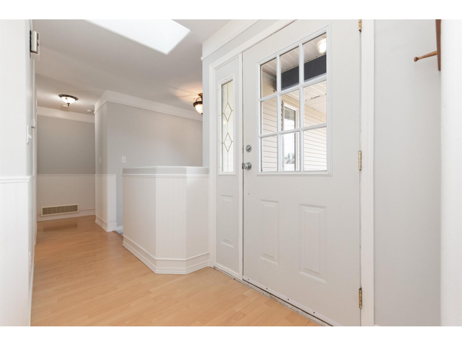 574 Park Street Property Photo 24