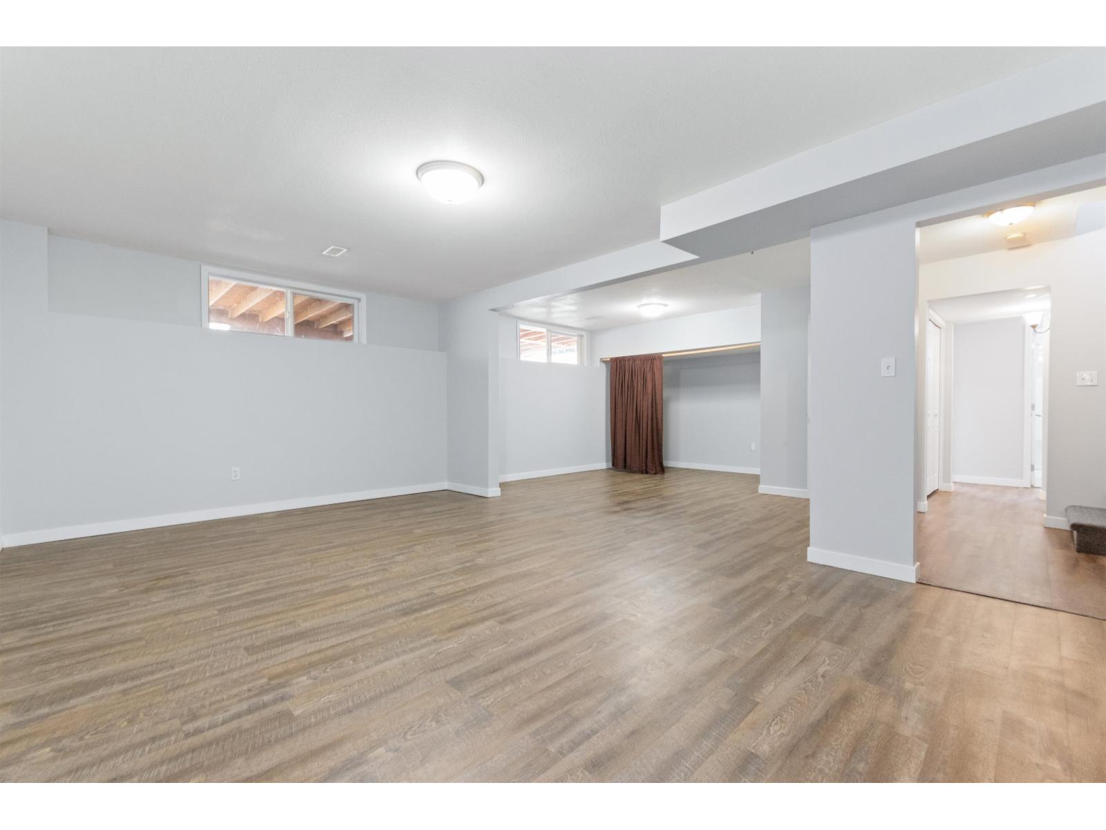 574 Park Street Property Photo 31