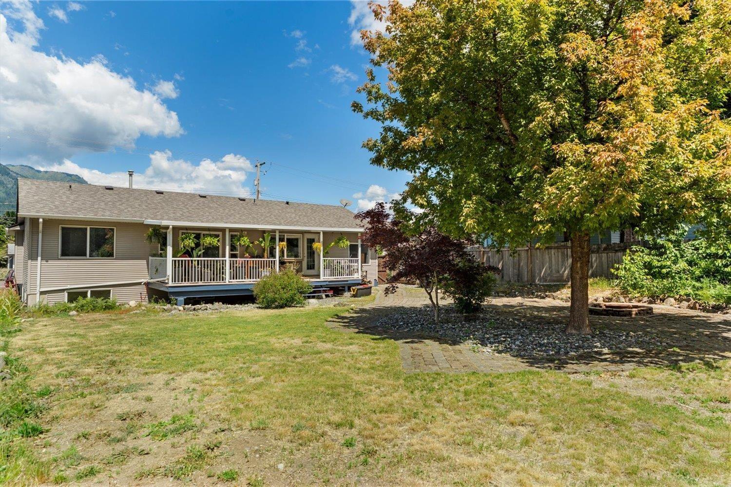574 Park Street Property Photo 38