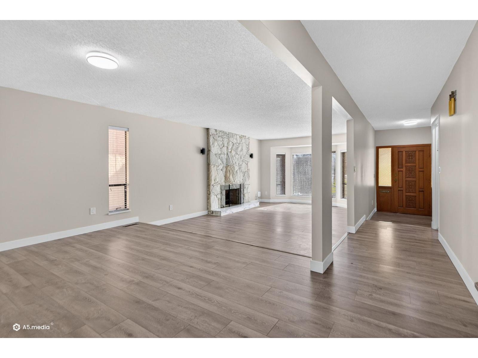 14085 114a Avenue Property Photo 3