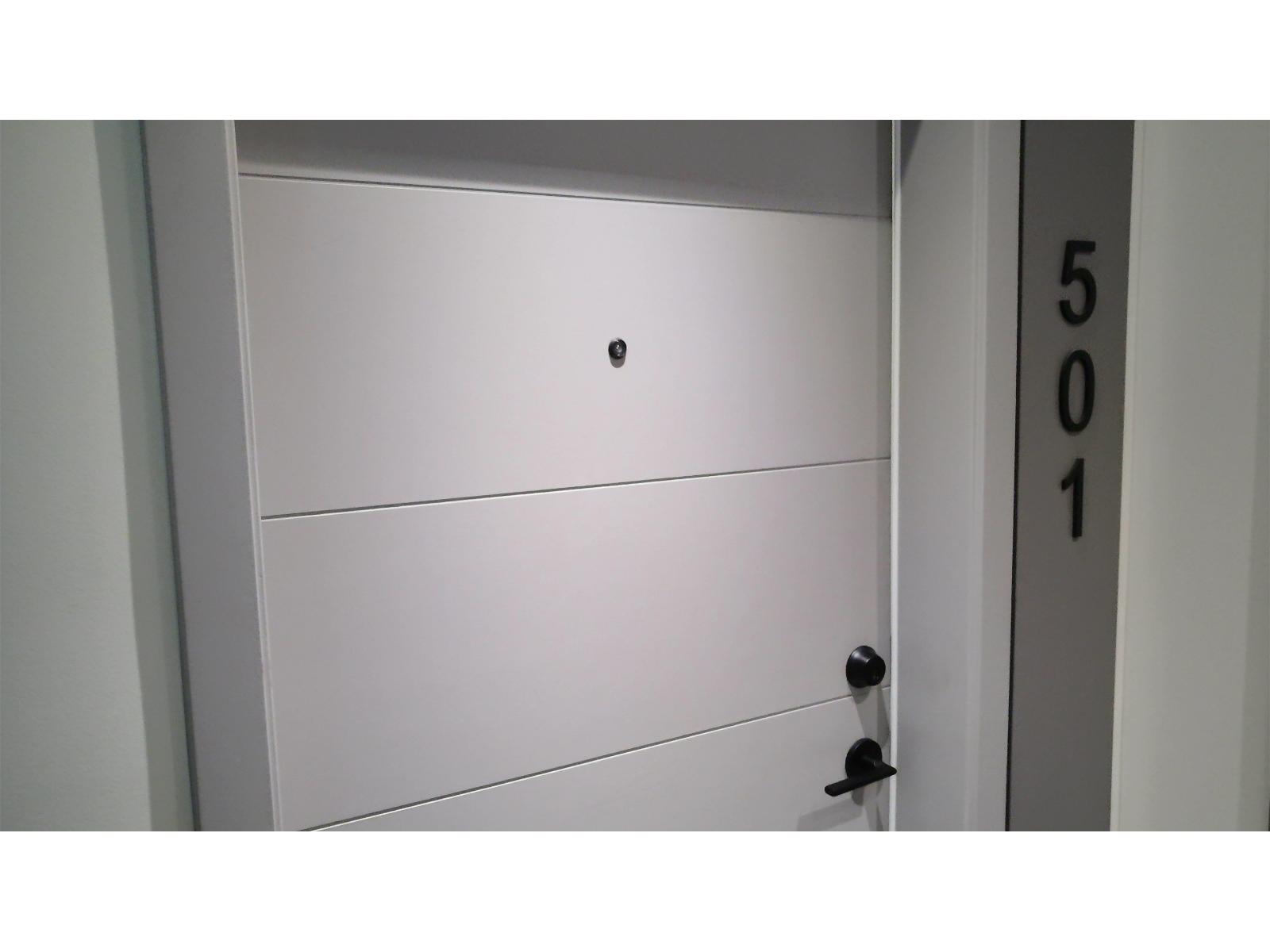 501 10778 138 Street Property Photo 2