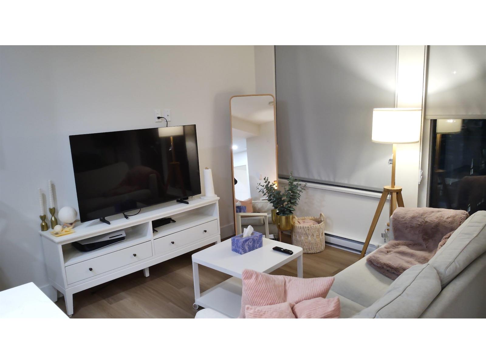 501 10778 138 Street Property Photo 5