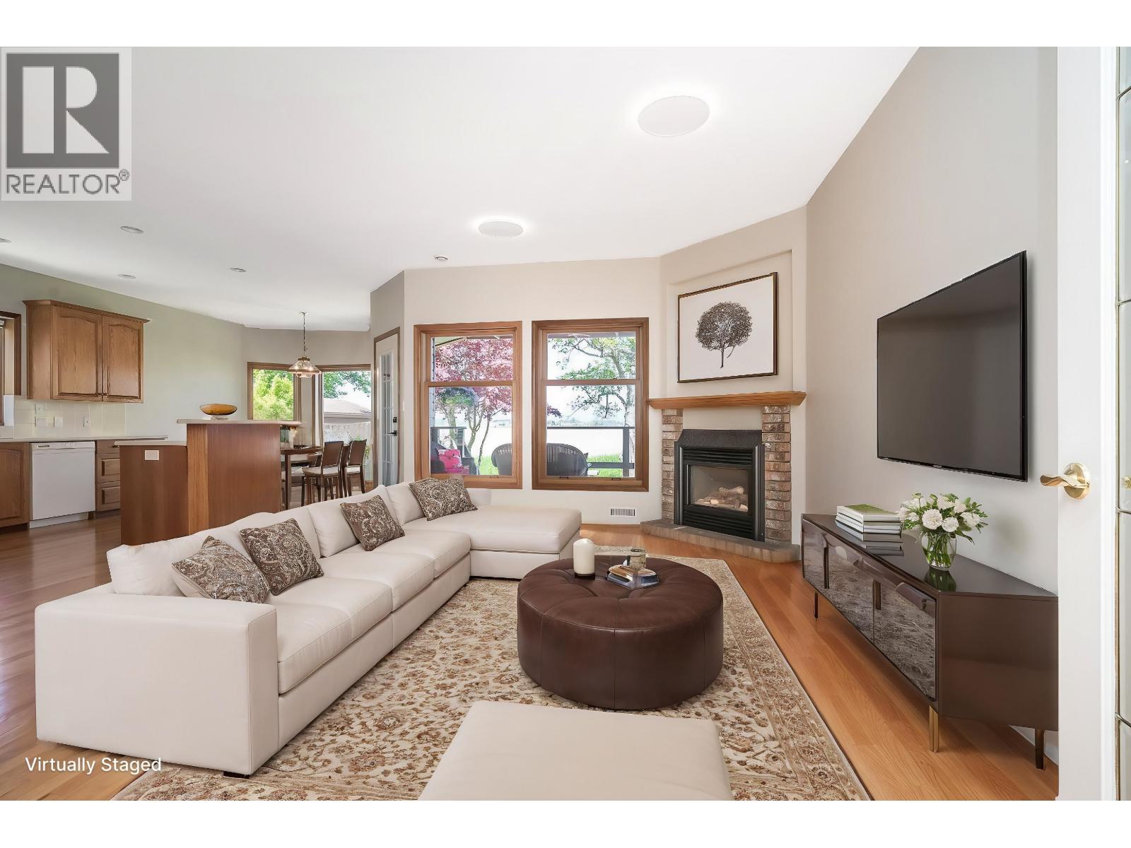 6247 Crescent Place Property Photo 10