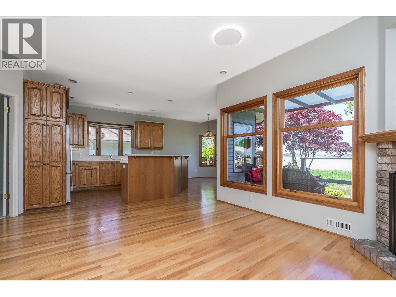 6247 Crescent Place Property Photo 15