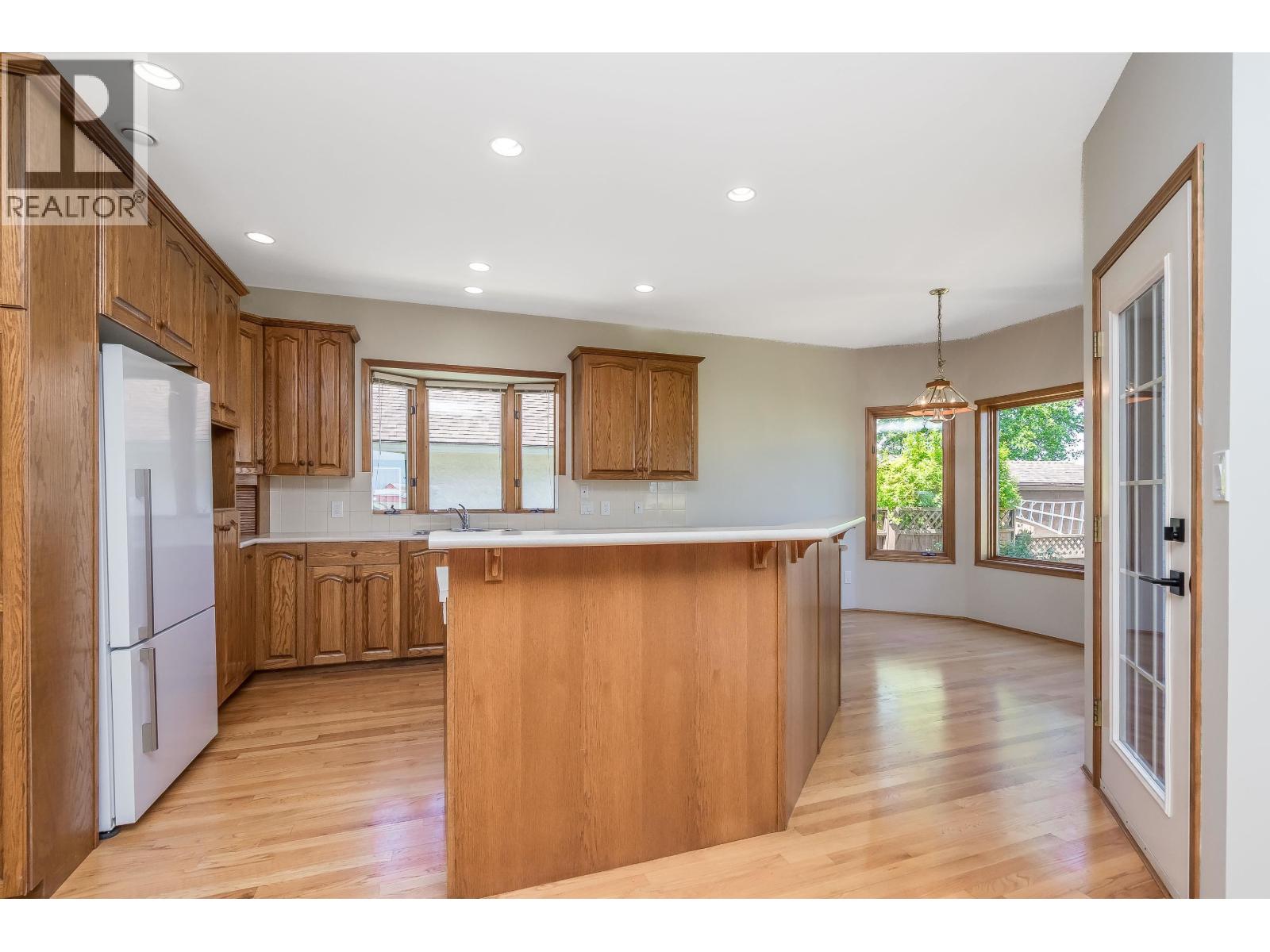 6247 Crescent Place Property Photo 17