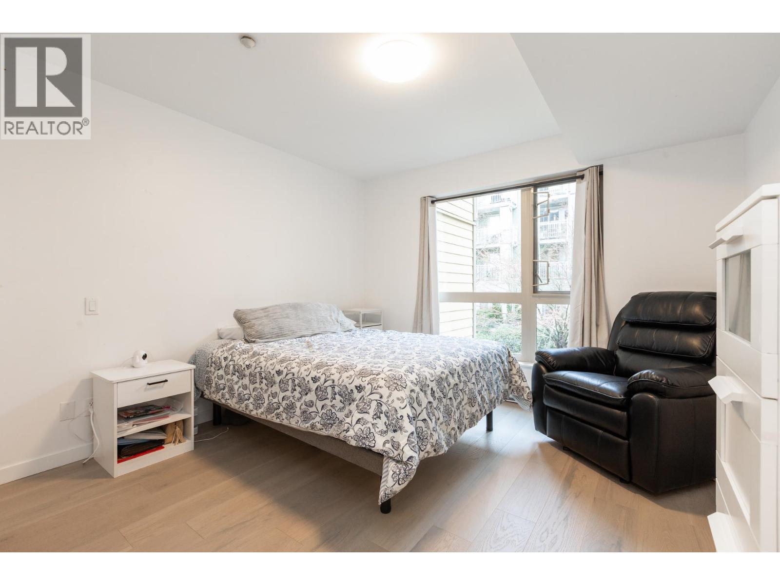 203 1315 56 Street Property Photo 11