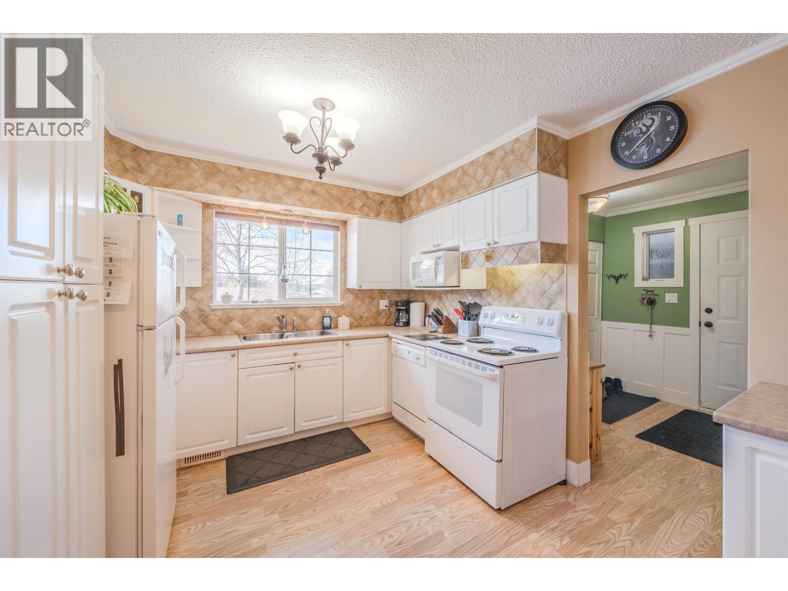 236 Blackstock Road Property Photo 6