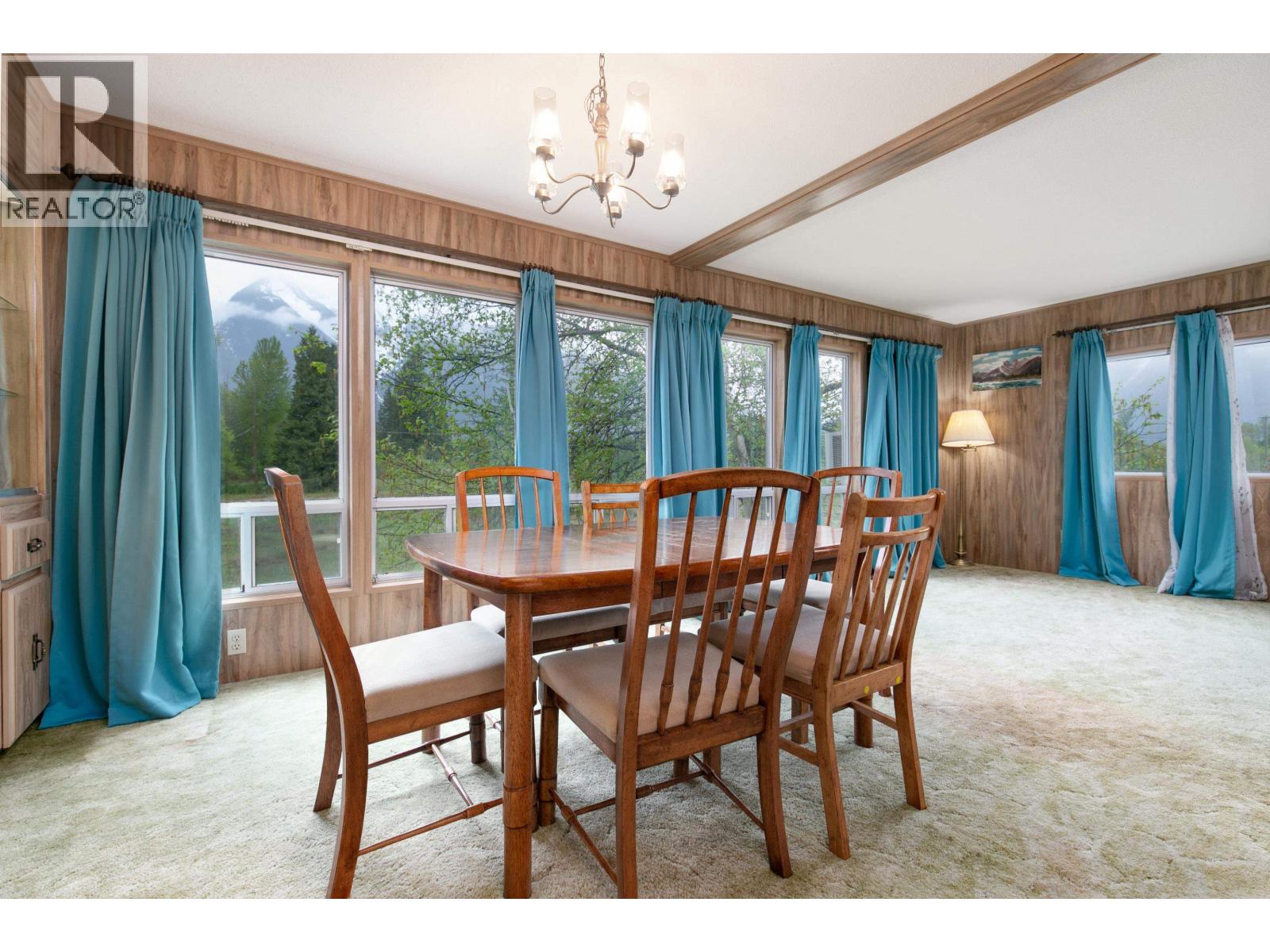 1691 Highway 99 Property Photo 14
