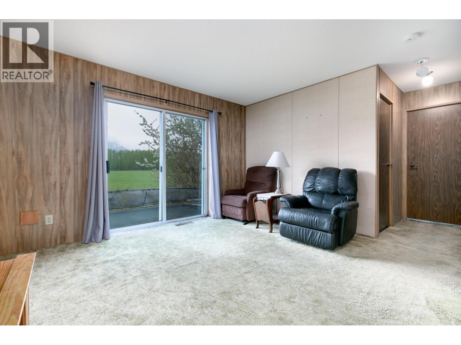 1691 Highway 99 Property Photo 18
