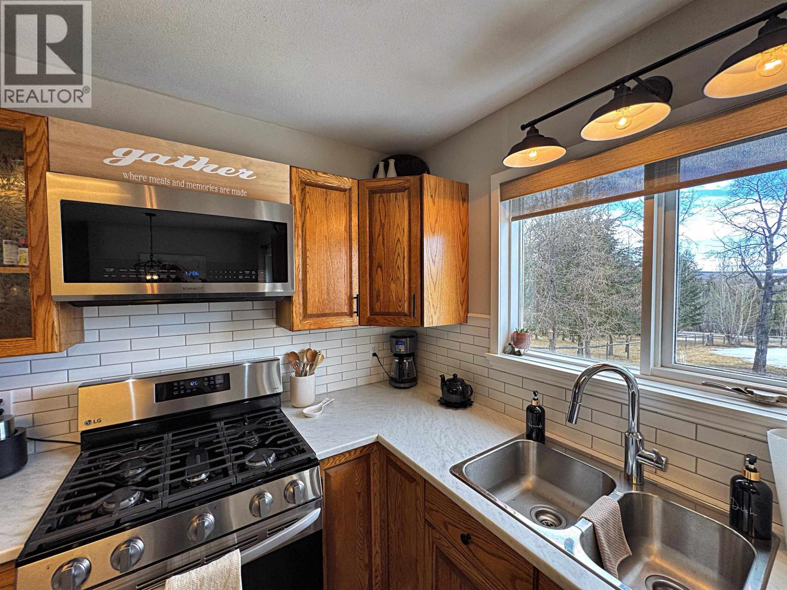 5028 Mein Road Property Photo 4