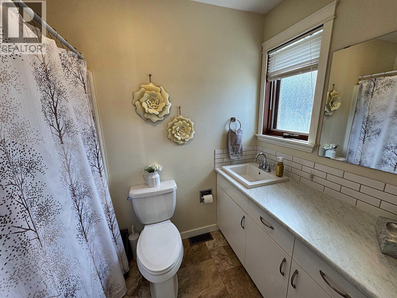 5028 Mein Road Property Photo 12