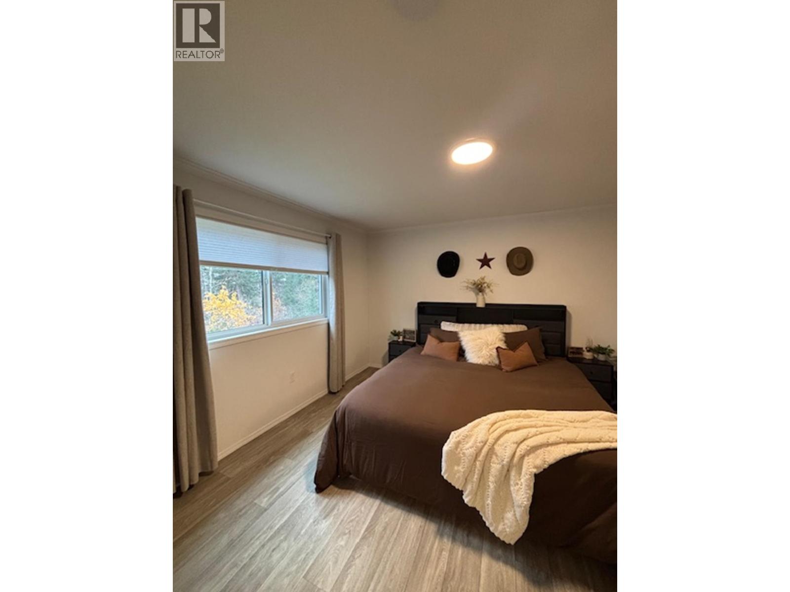 4873 Kemmi Crescent Property Photo 10