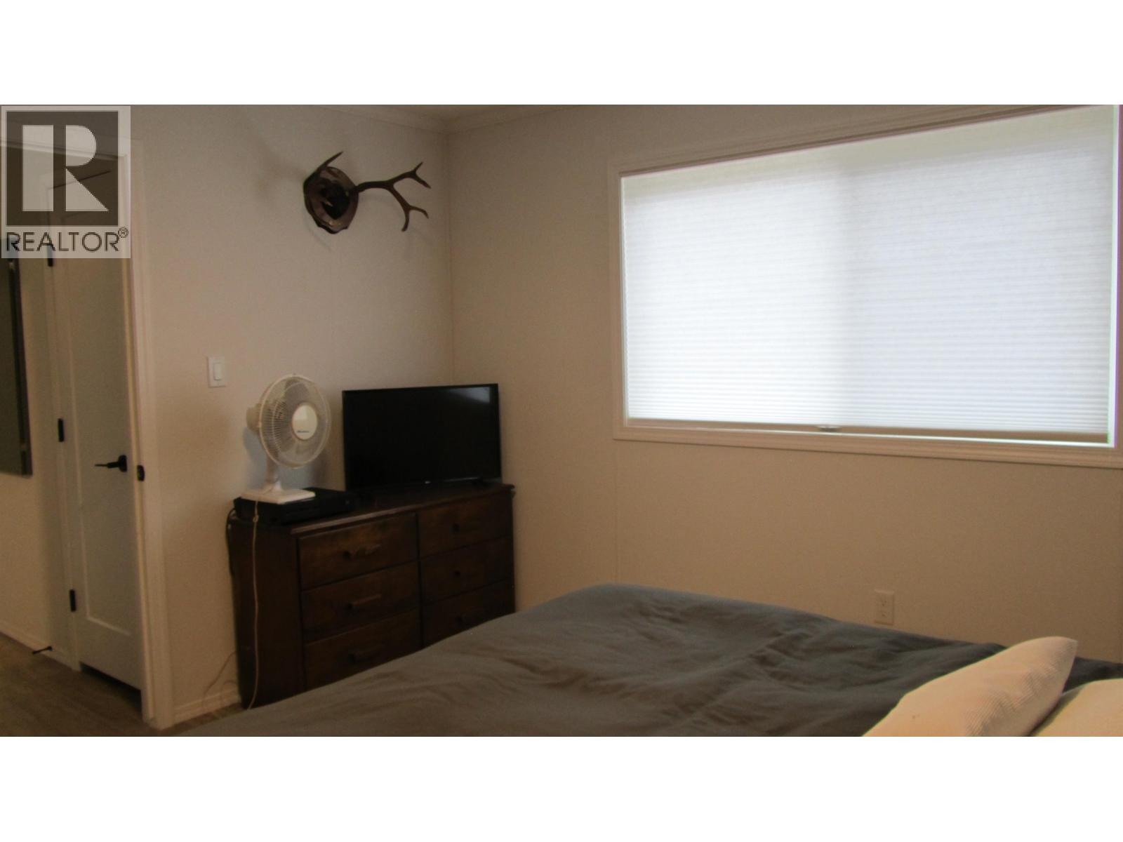 4873 Kemmi Crescent Property Photo 12