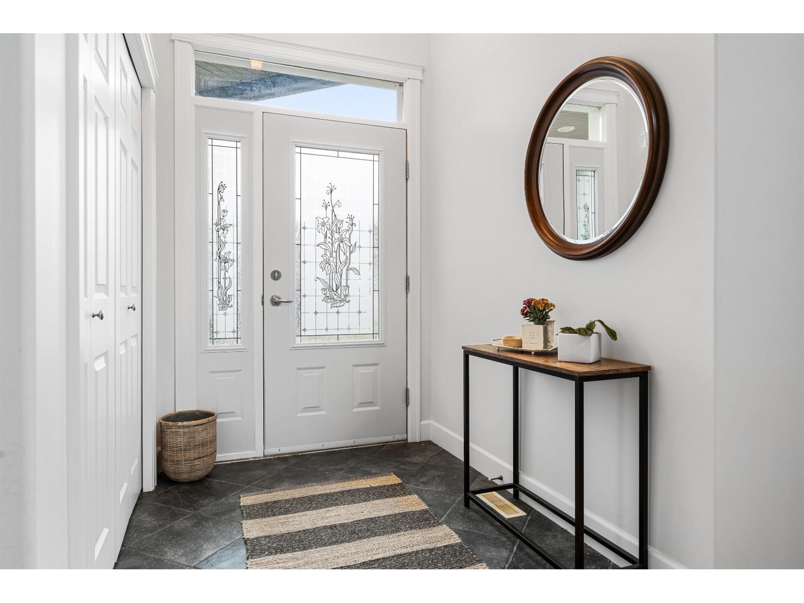 46052 Bridle Ridge Crescent Property Photo 4