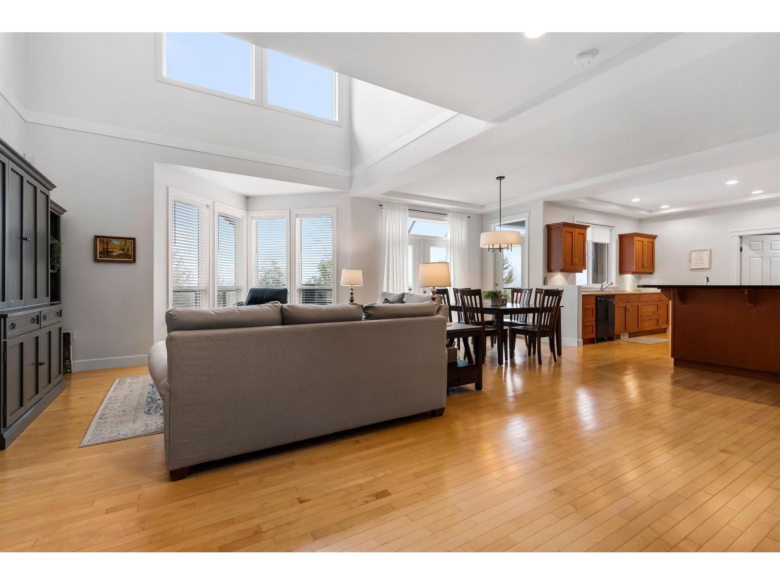 46052 Bridle Ridge Crescent Property Photo 6
