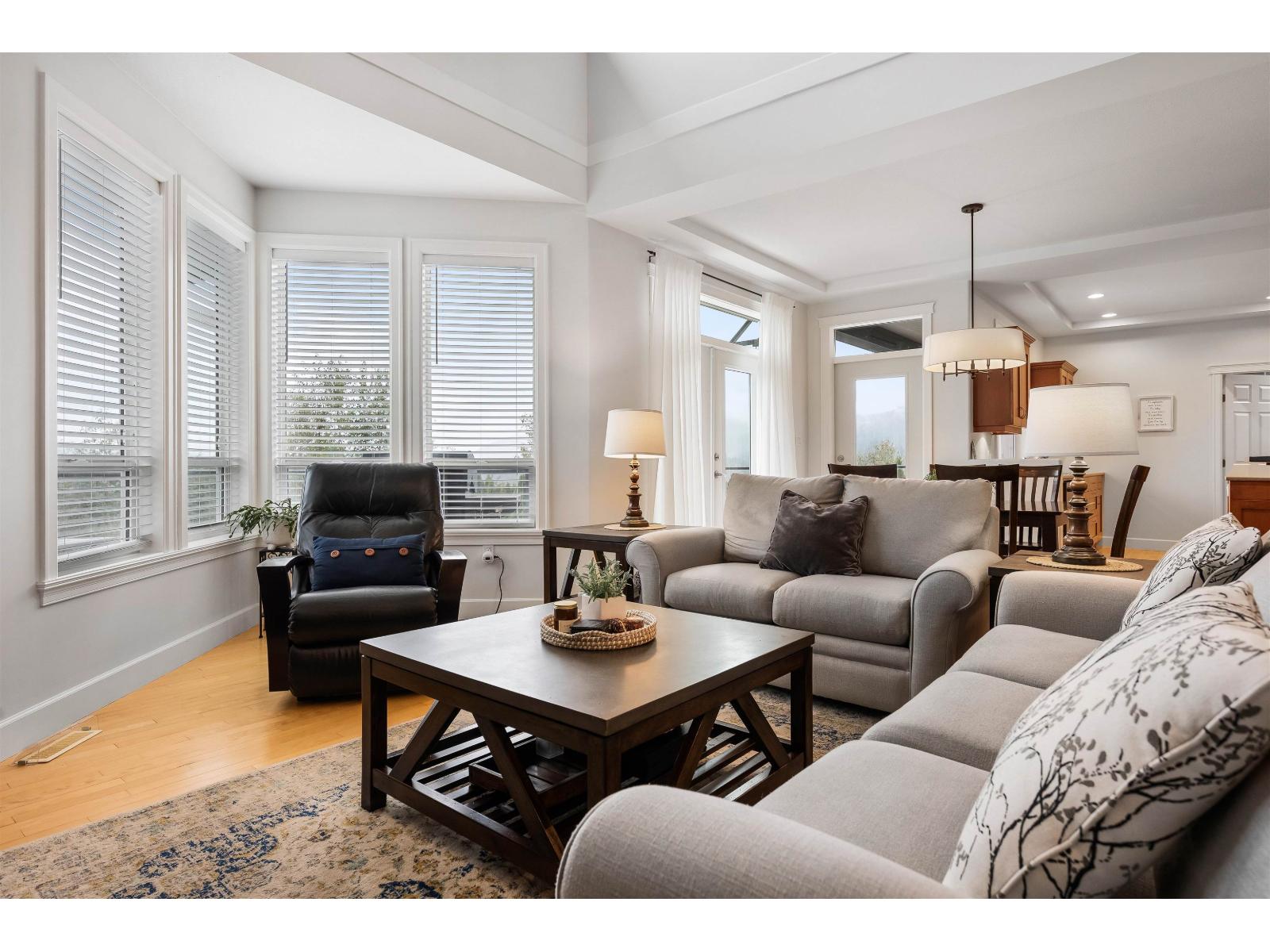 46052 Bridle Ridge Crescent Property Photo 8