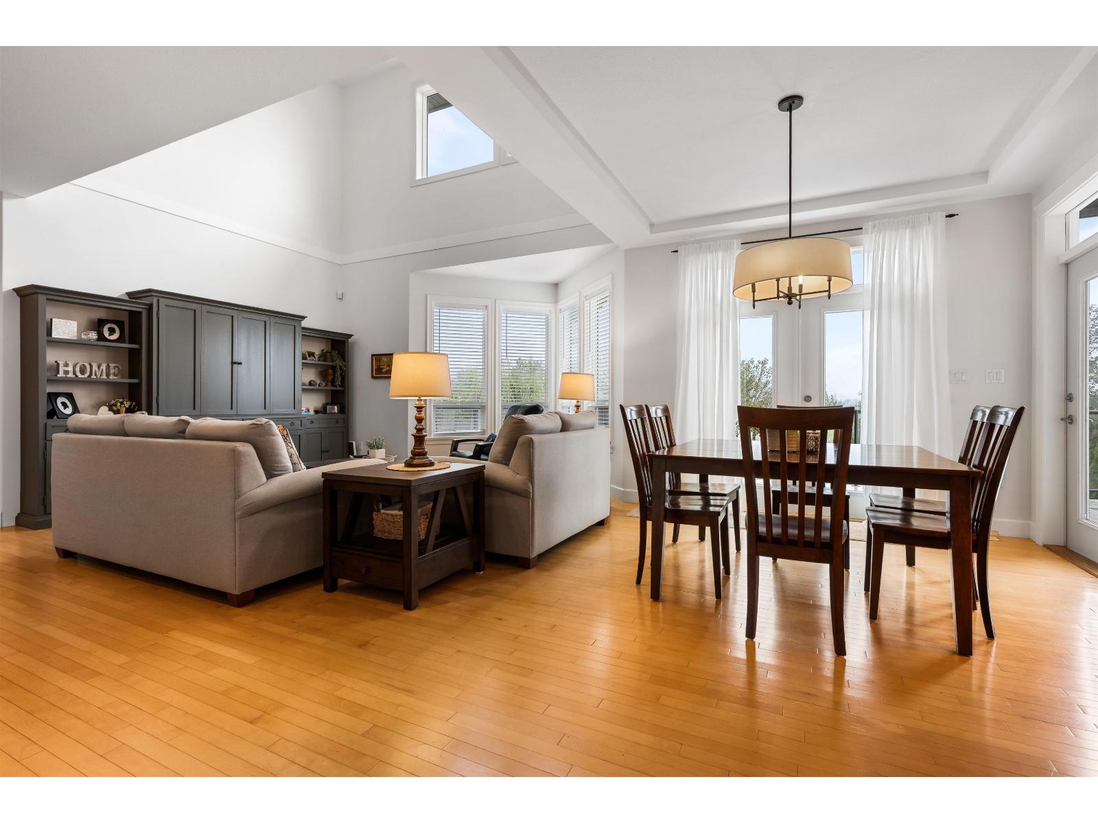 46052 Bridle Ridge Crescent Property Photo 11