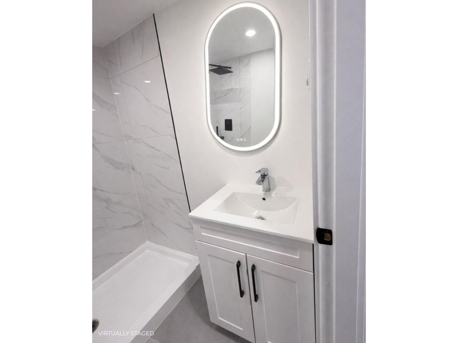 6 6571 King George Boulevard Property Photo 8