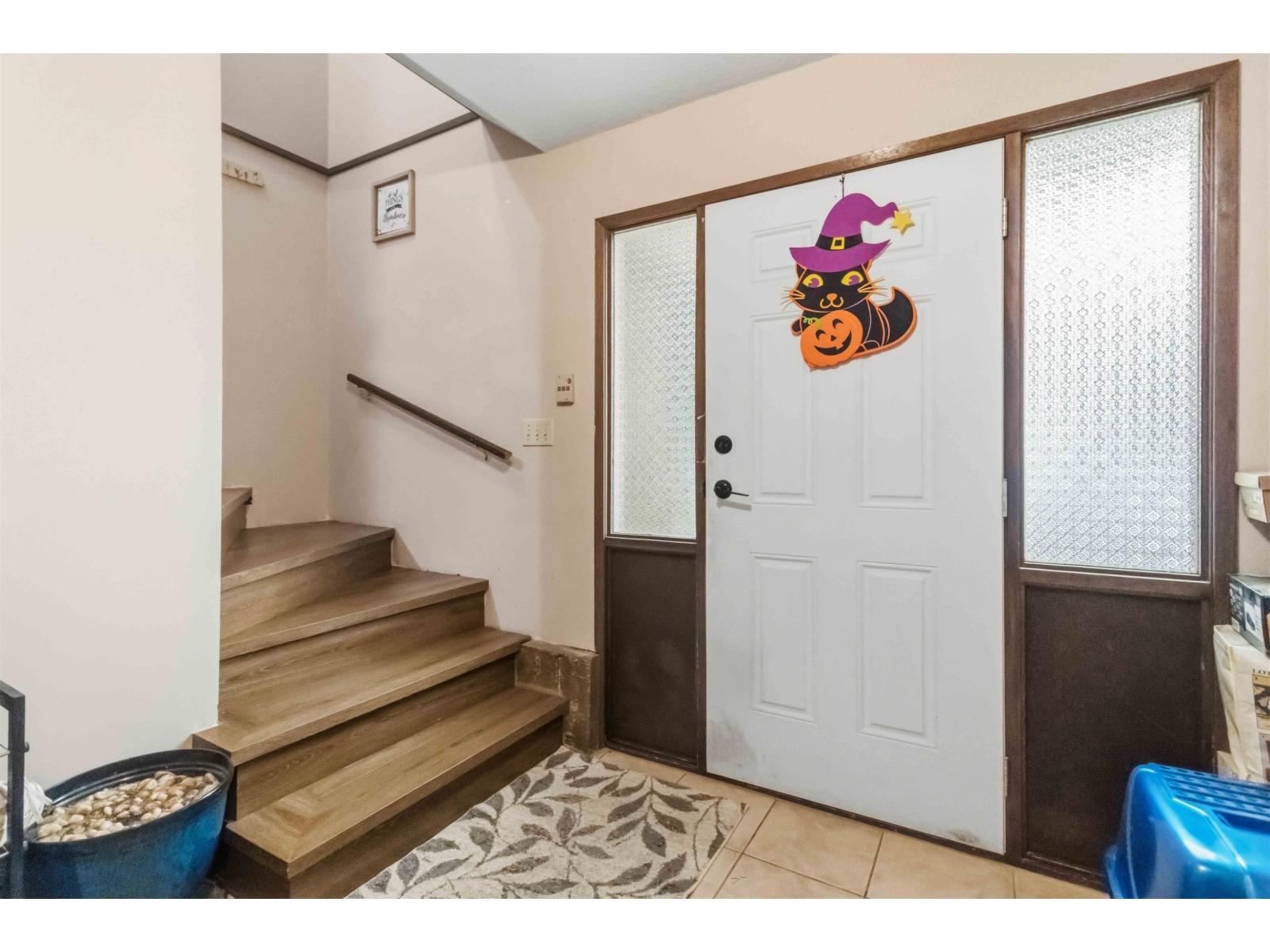 3273 Cheam Drive Property Photo 5