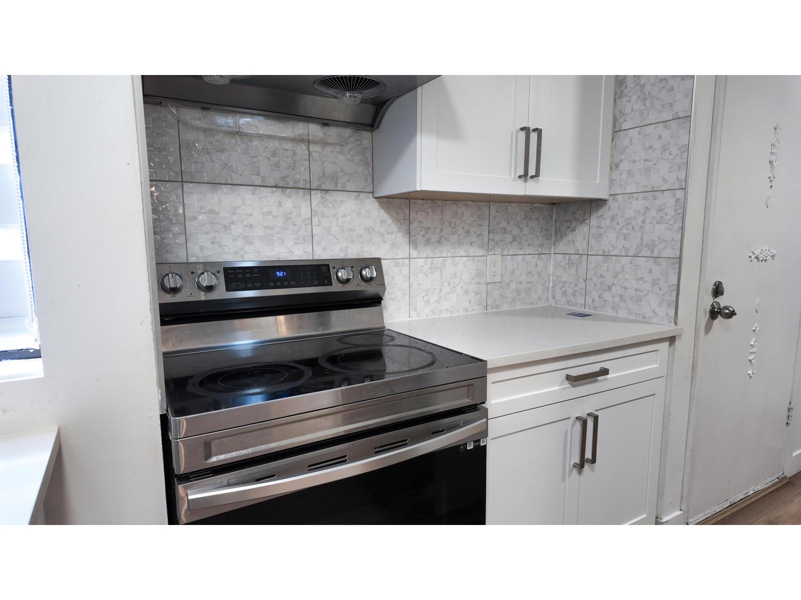 89 13776 Central Avenue Property Photo 33