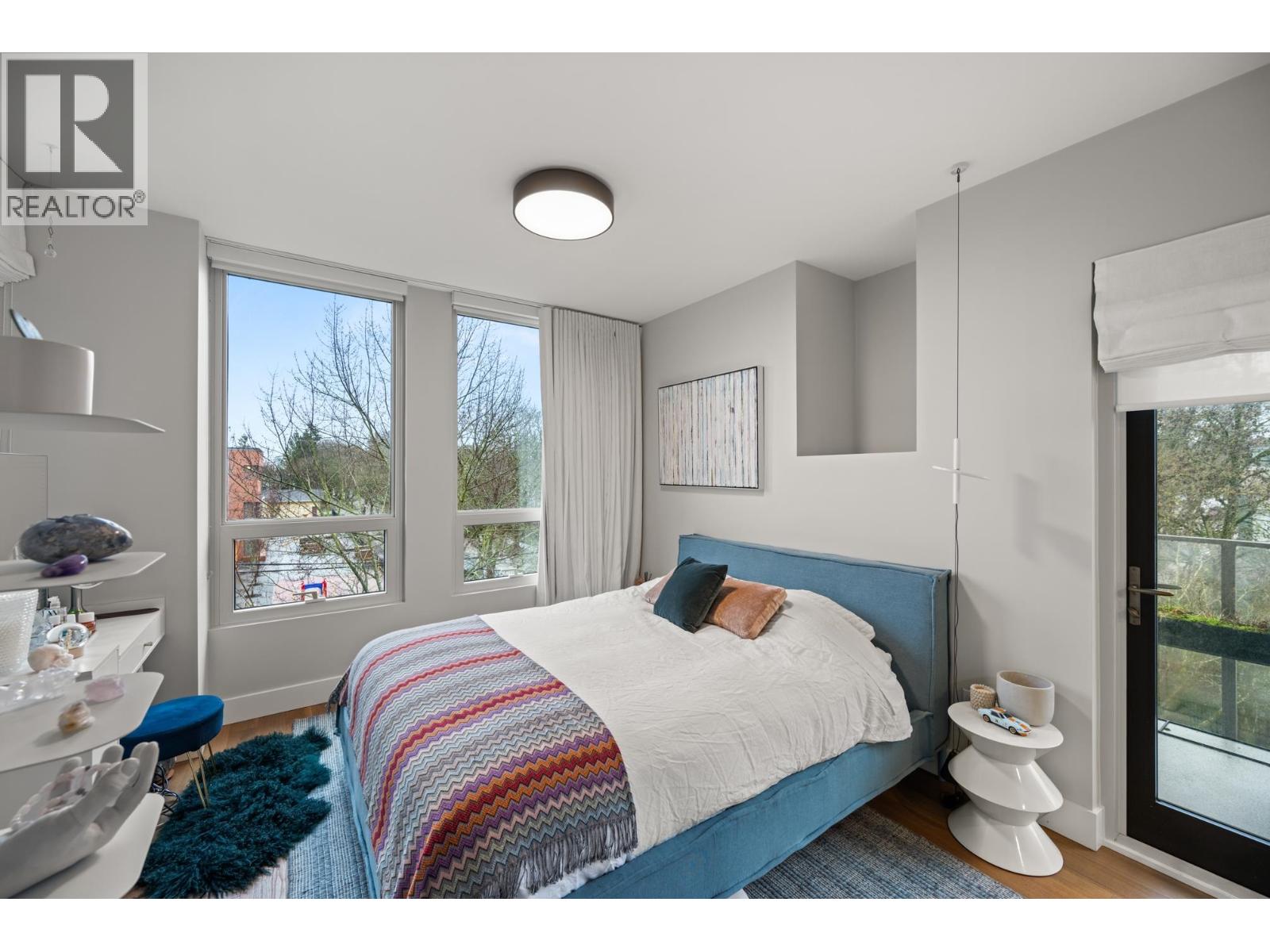 401 2687 Maple Street Property Photo 26