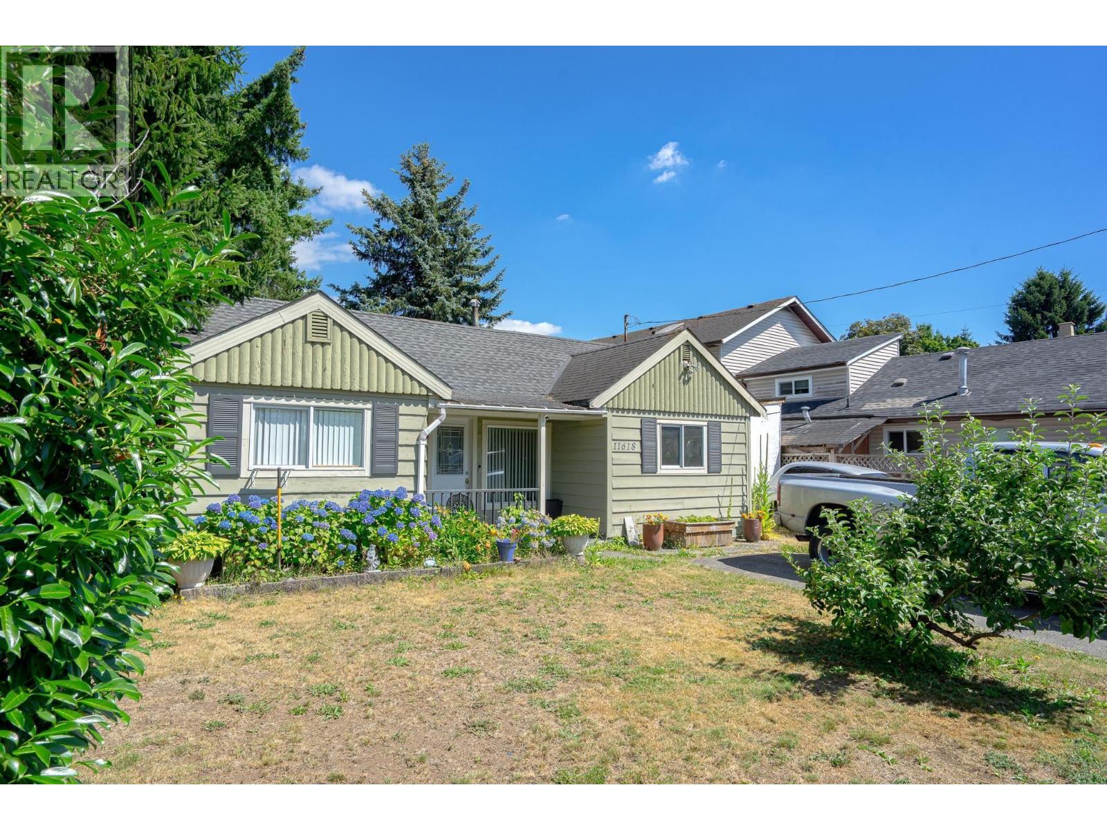 11618 203 Street Property Photo 1