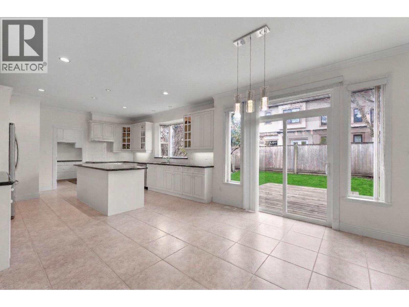3420 Rosamond Avenue Property Photo 15