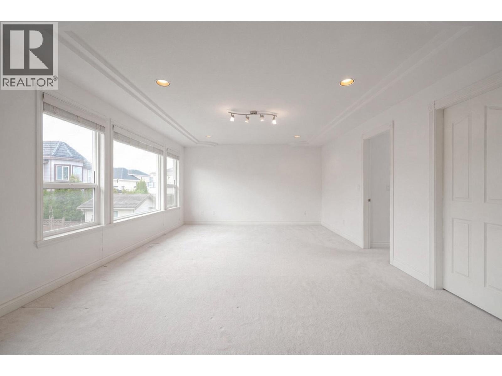 3420 Rosamond Avenue Property Photo 18