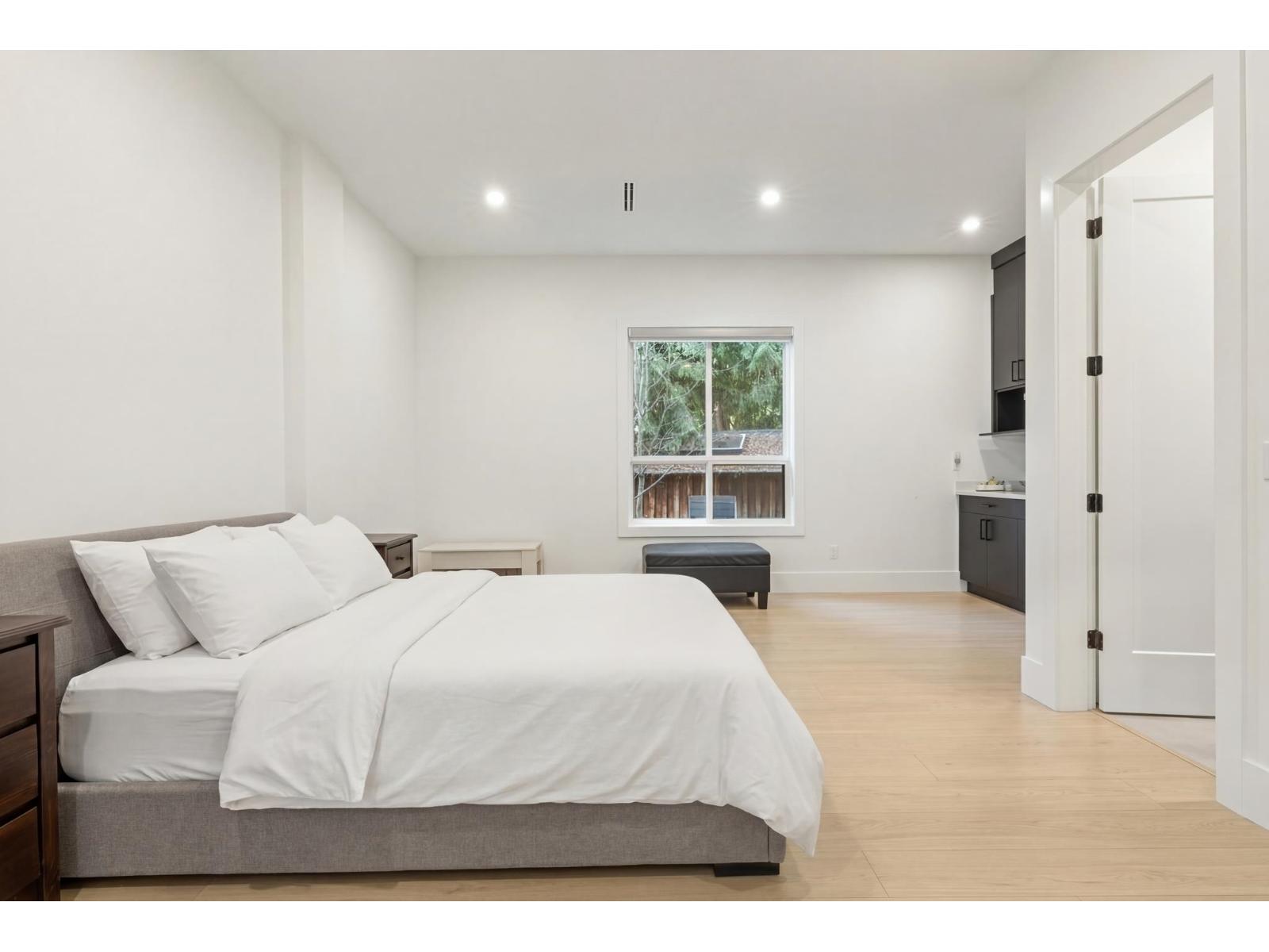 13125 14 Avenue Property Photo 20