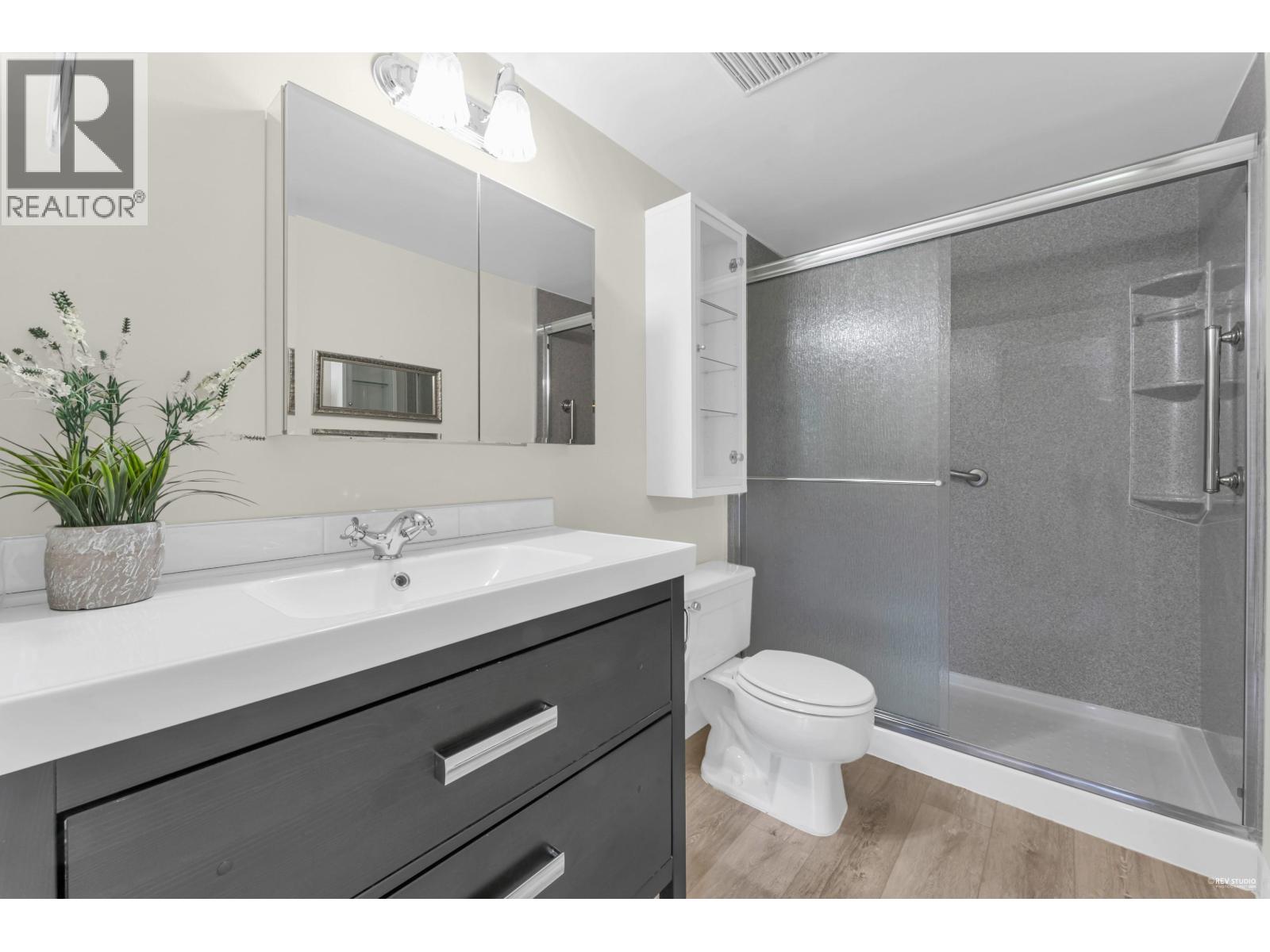 302 4758 53 Street Property Photo 14