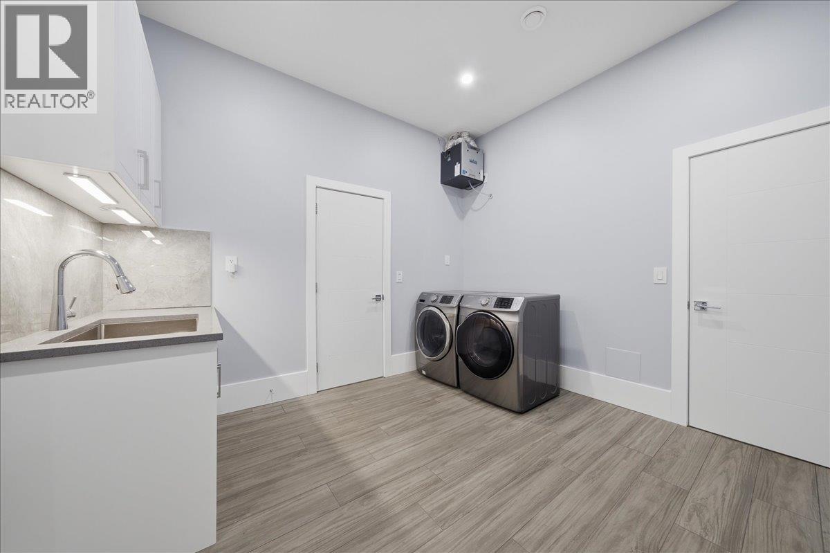 25507 Bosonworth Avenue Property Photo 14