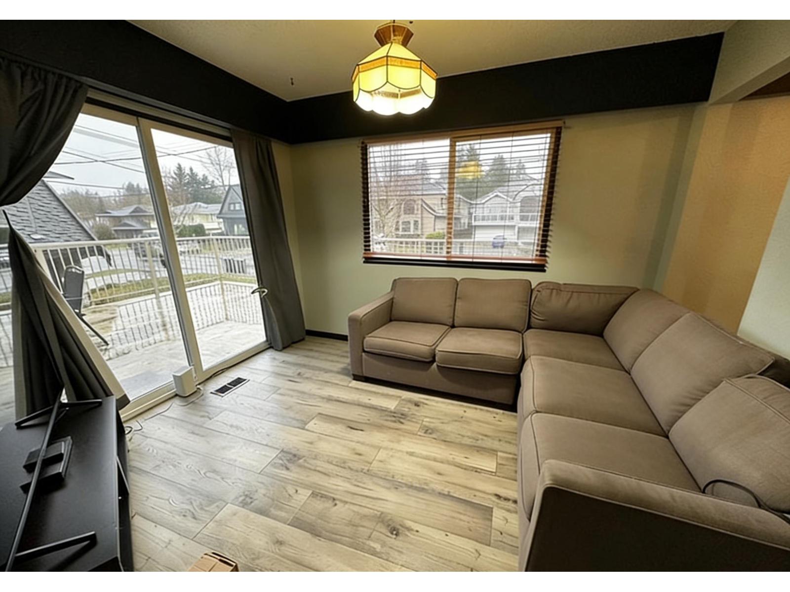 13464 98a Avenue Property Photo 7