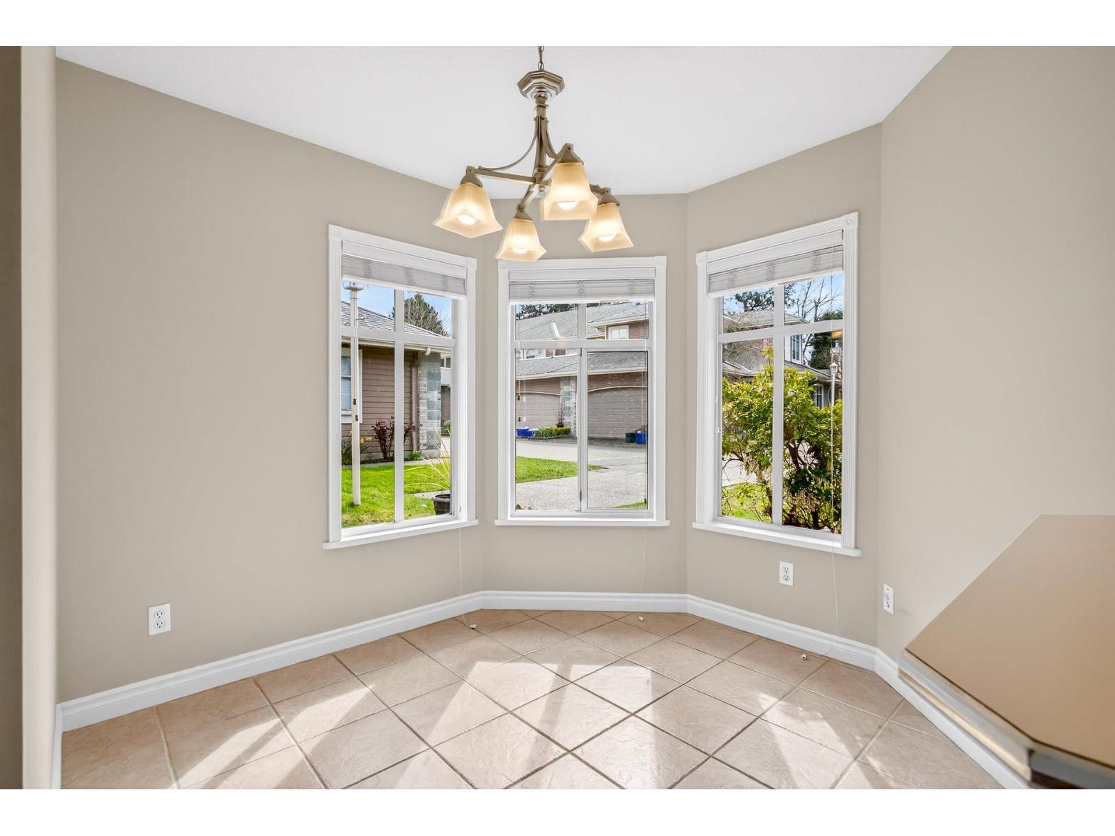 21 15273 24 Avenue Property Photo 16