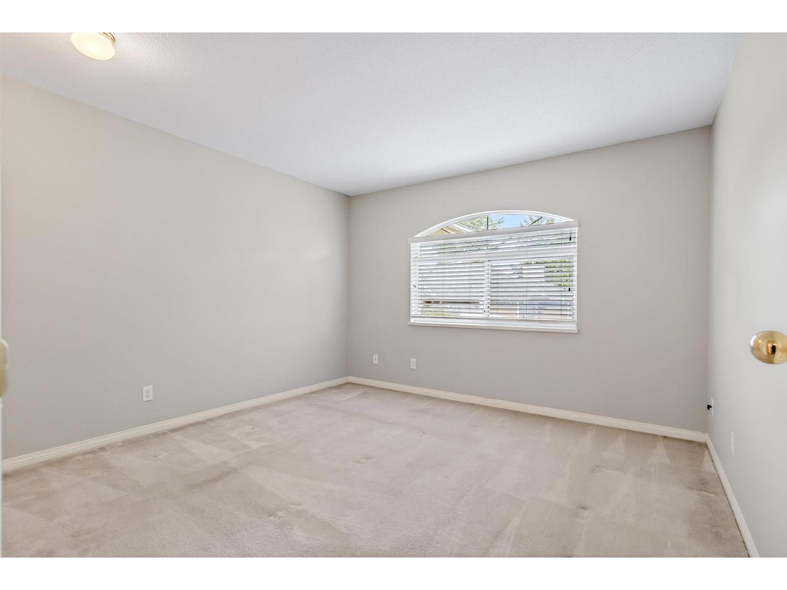 21 15273 24 Avenue Property Photo 26