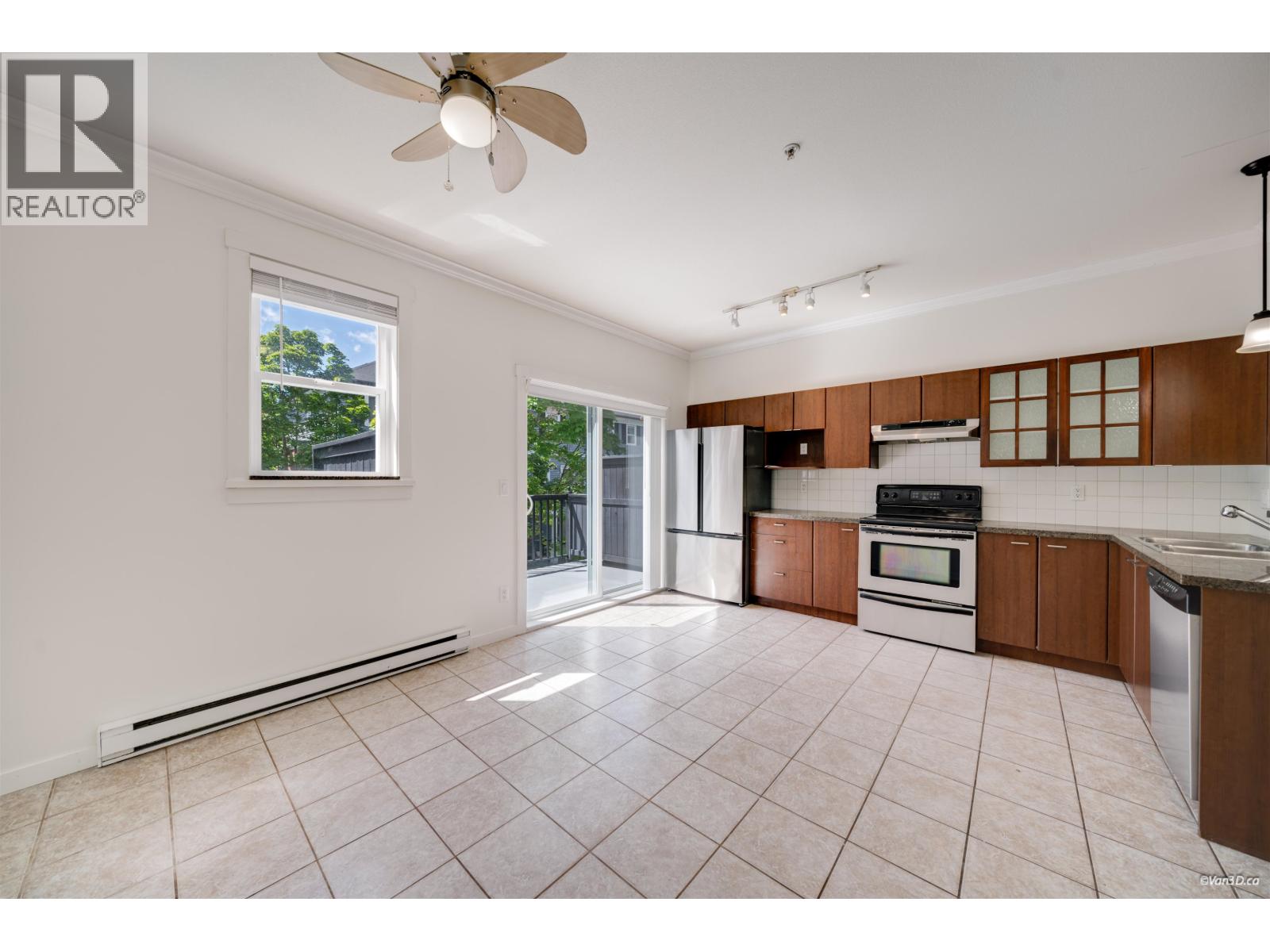 58 19572 Fraser Way Property Photo 9