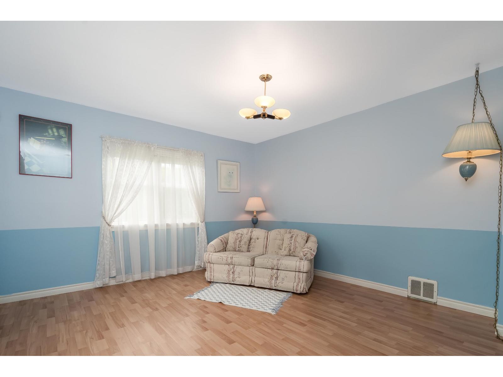 33884 Mayfair Avenue Property Photo 9