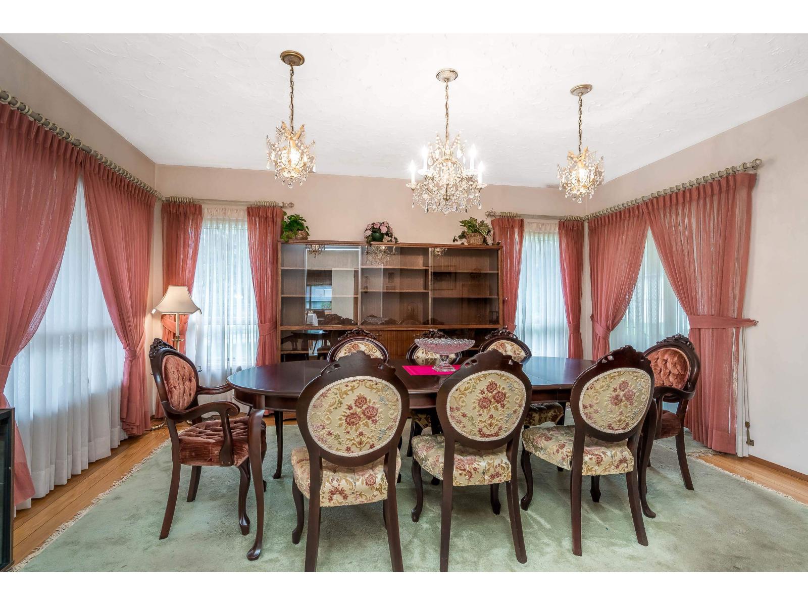 2084 Hollyberry Court Property Photo 13