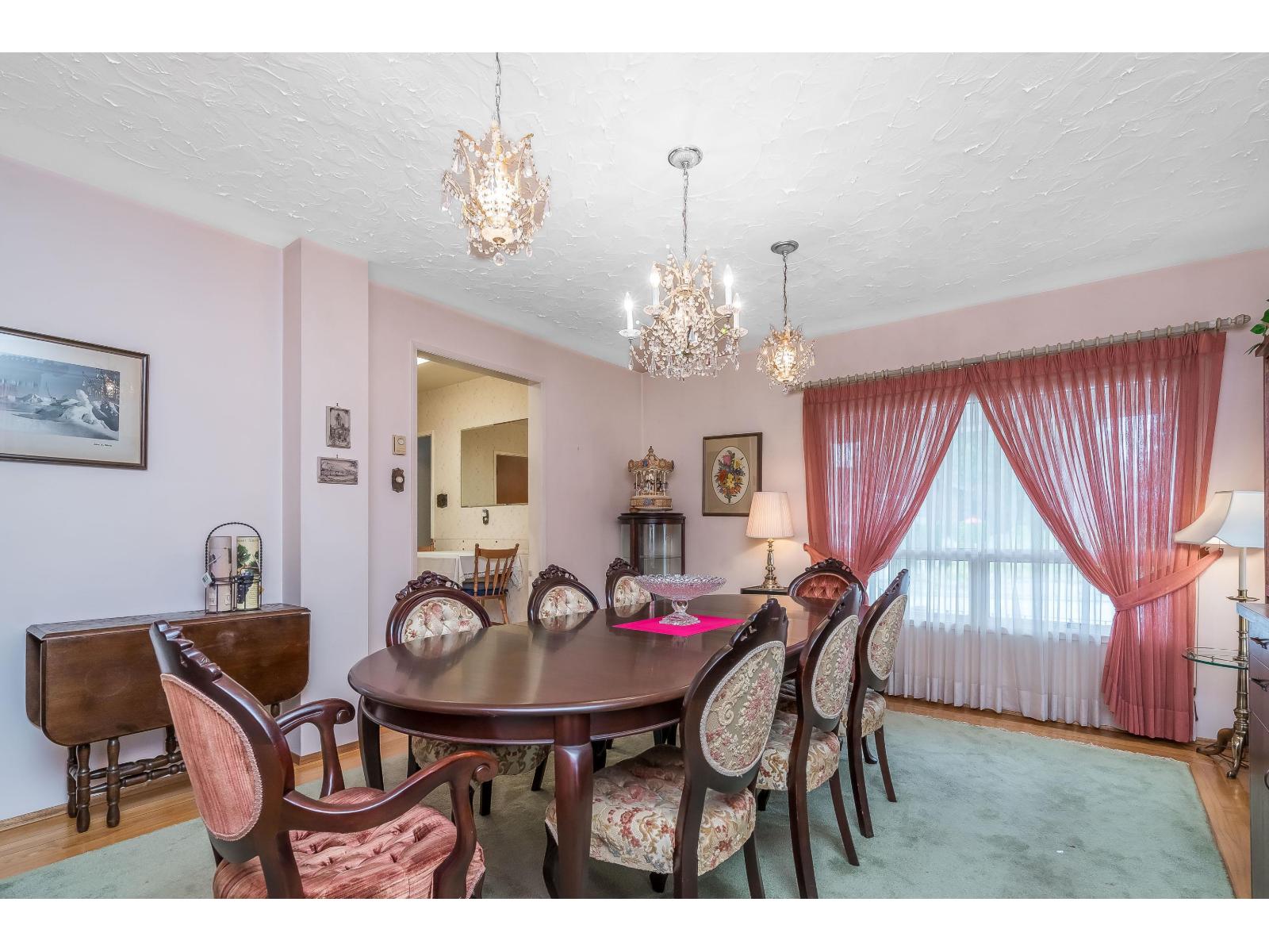 2084 Hollyberry Court Property Photo 14