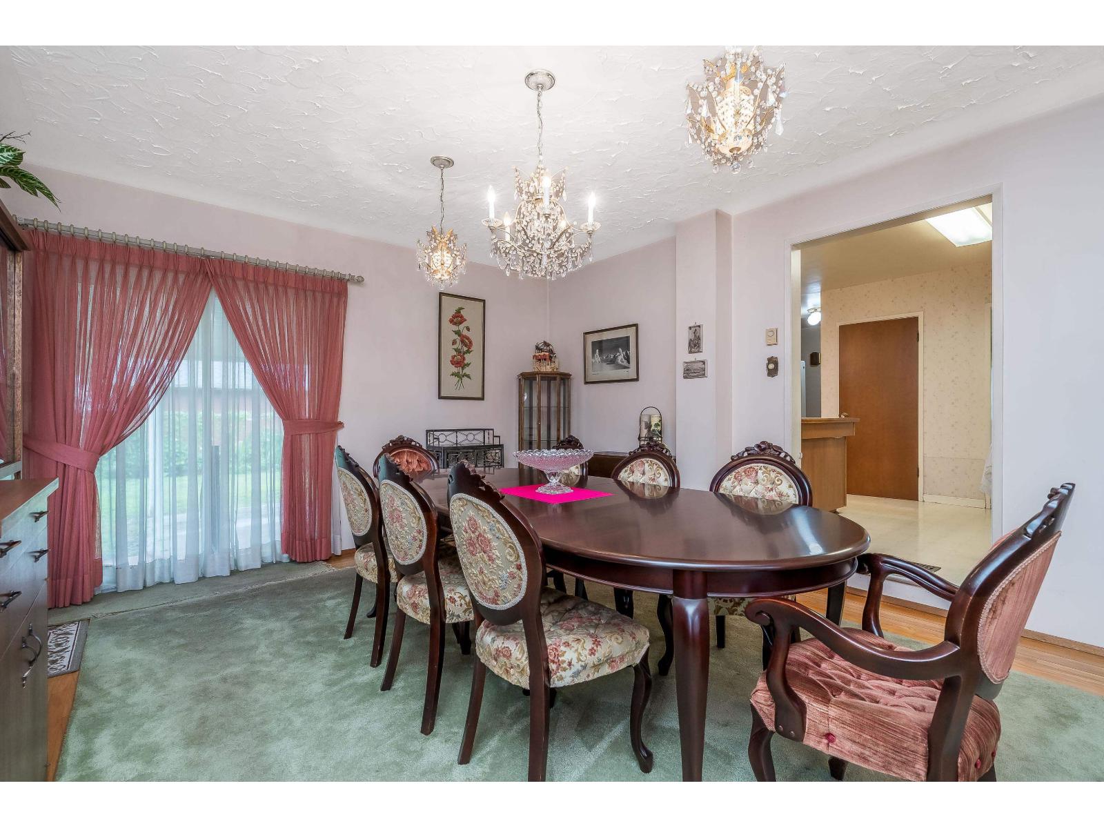 2084 Hollyberry Court Property Photo 15