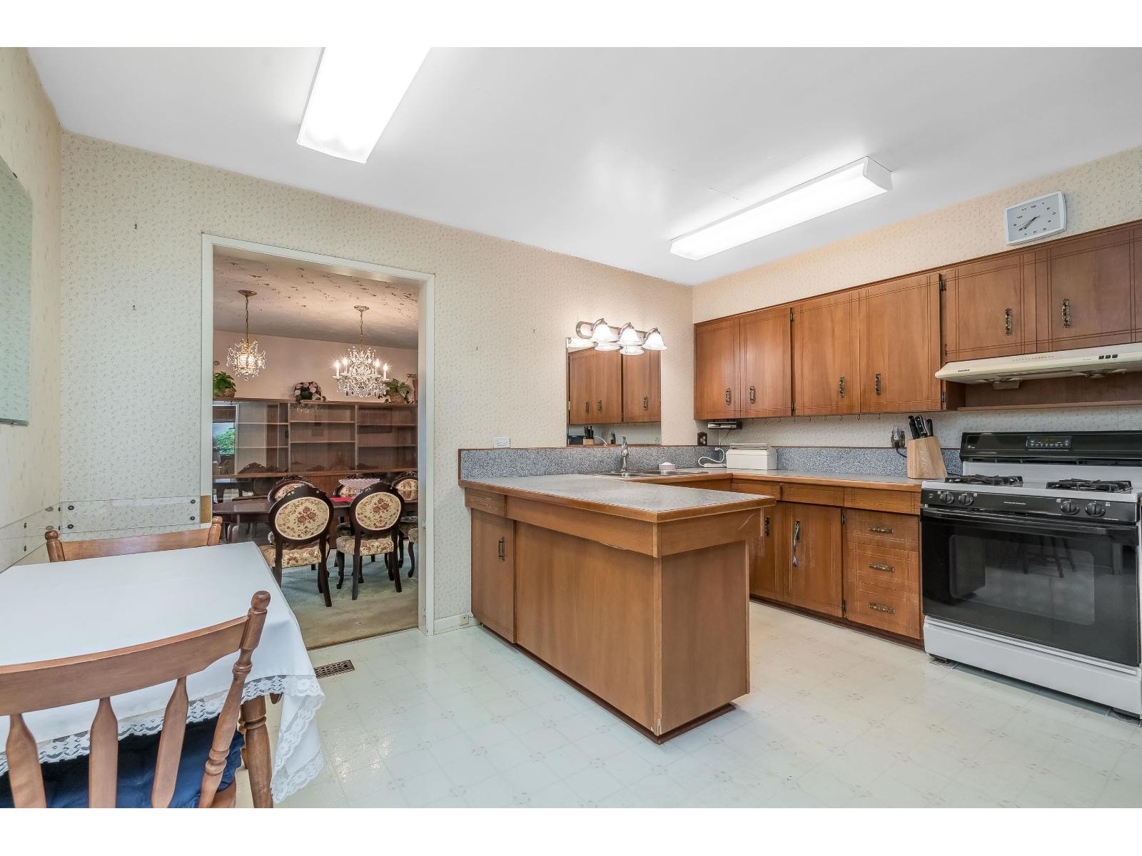 2084 Hollyberry Court Property Photo 17