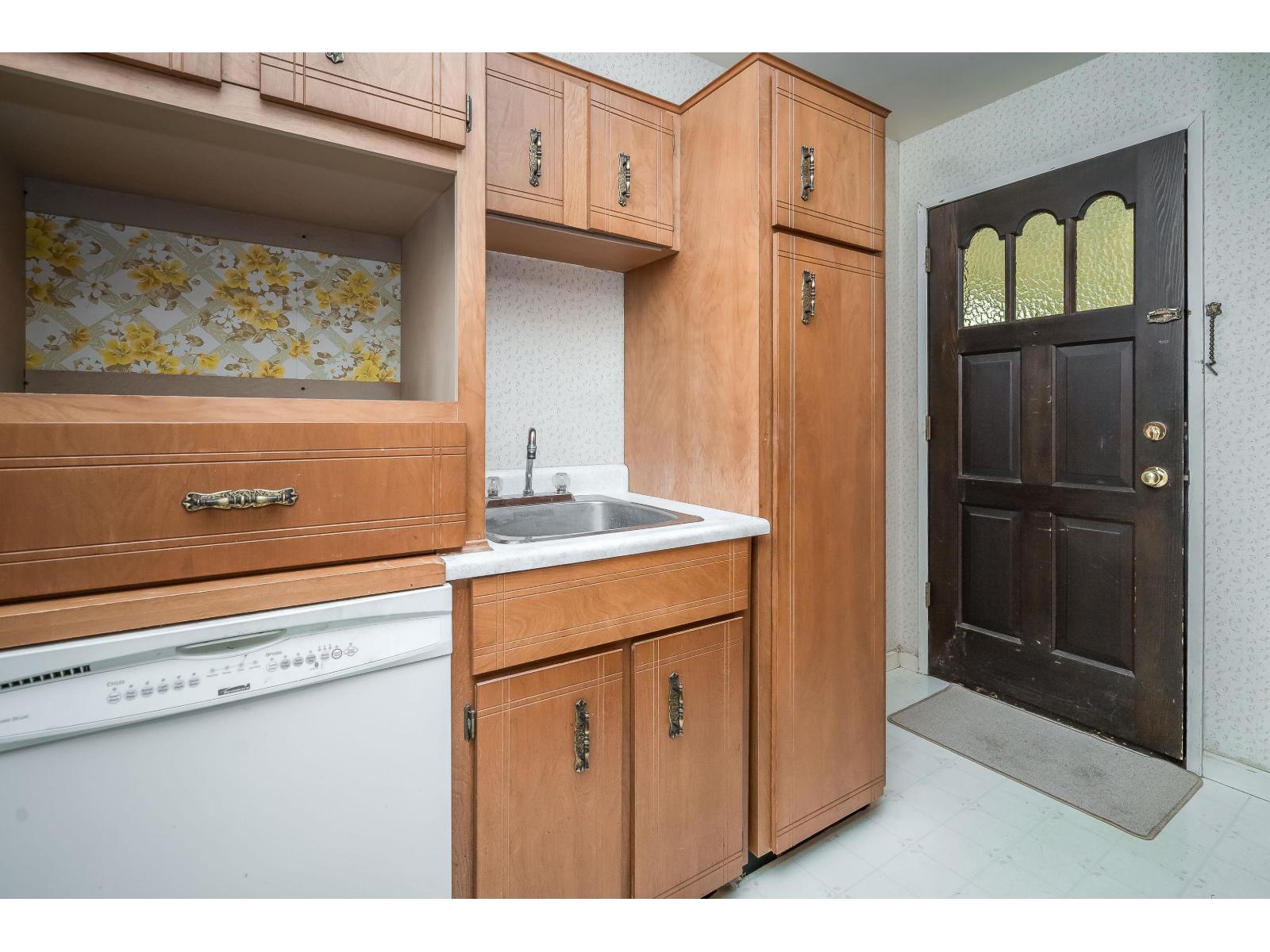 2084 Hollyberry Court Property Photo 20
