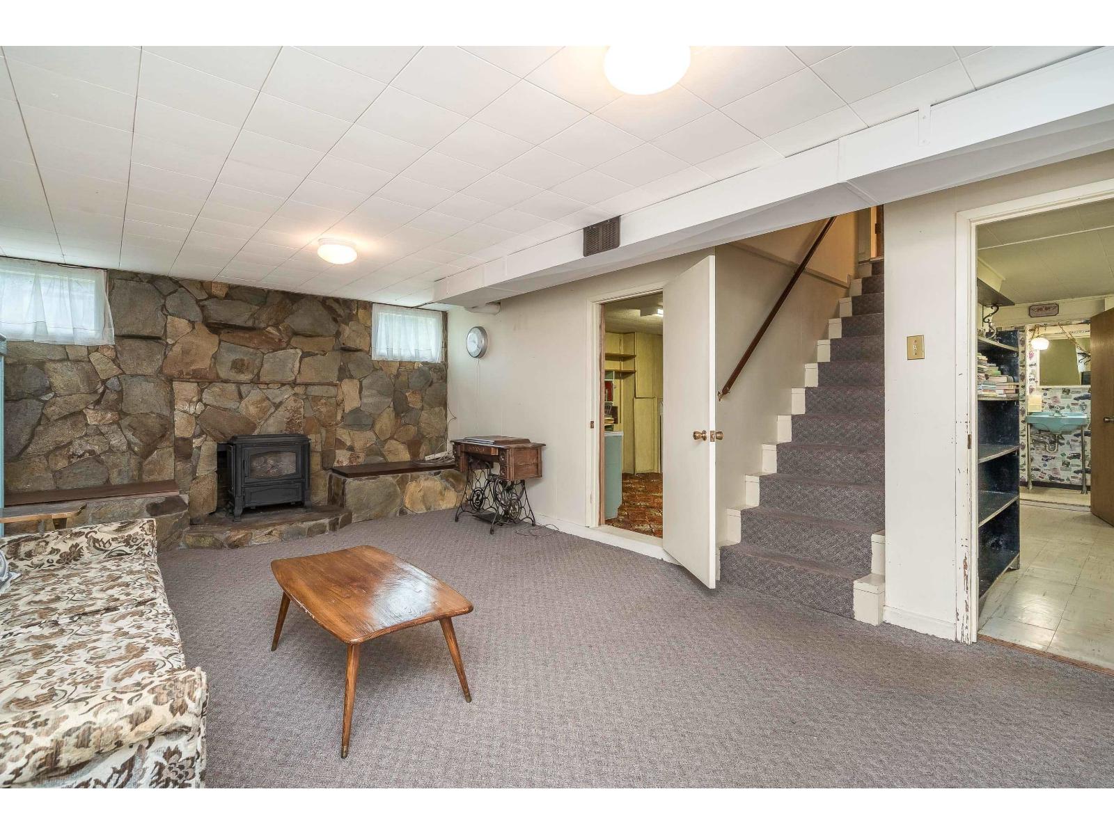 2084 Hollyberry Court Property Photo 33
