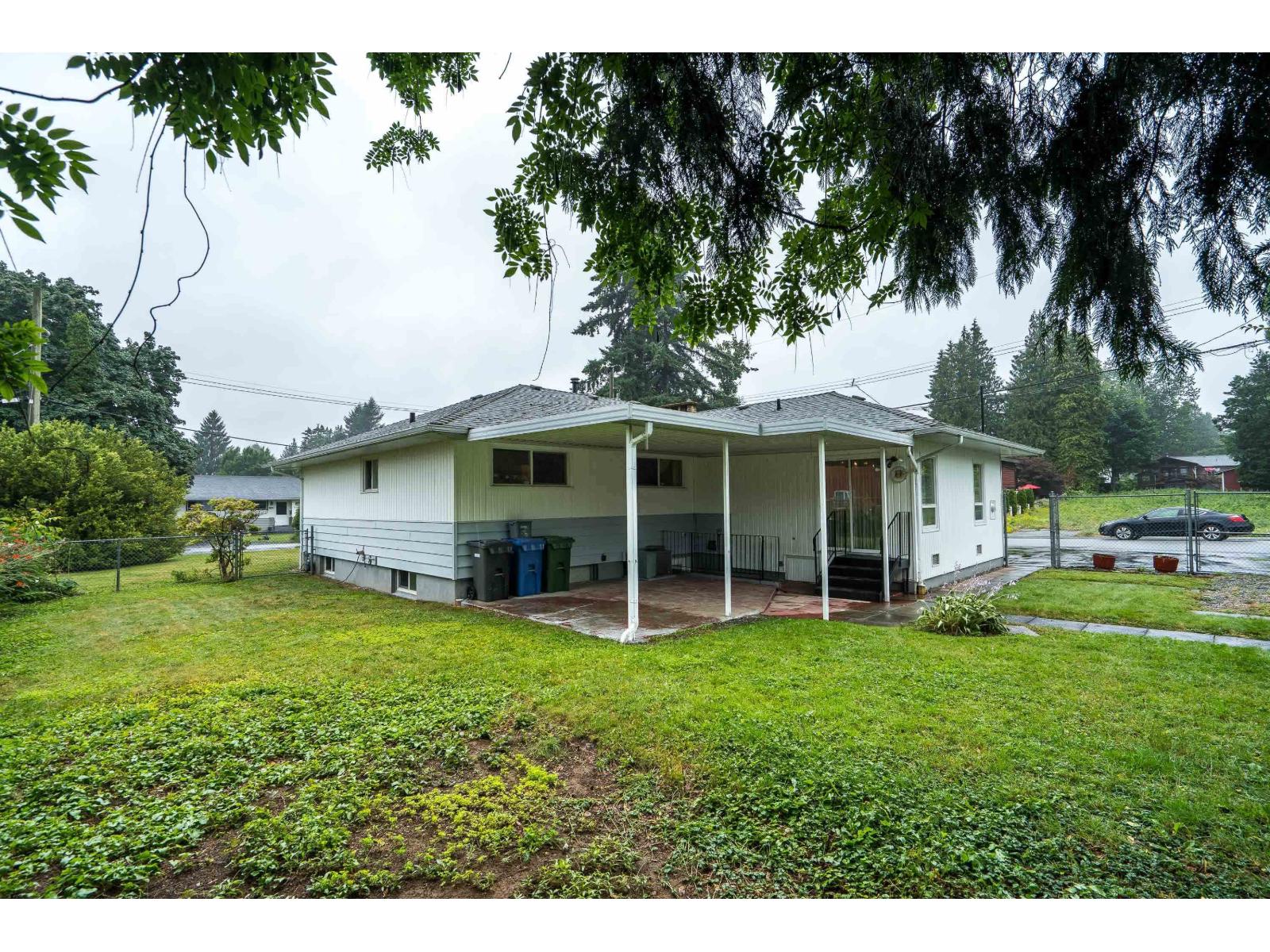 2084 Hollyberry Court Property Photo 38